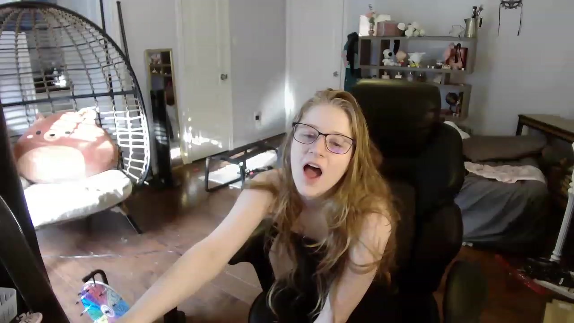 Gallery image thumbnail from Bunnydathug's myfreecams stream on, 06/15/2023, 13:35 image 15 of 20
