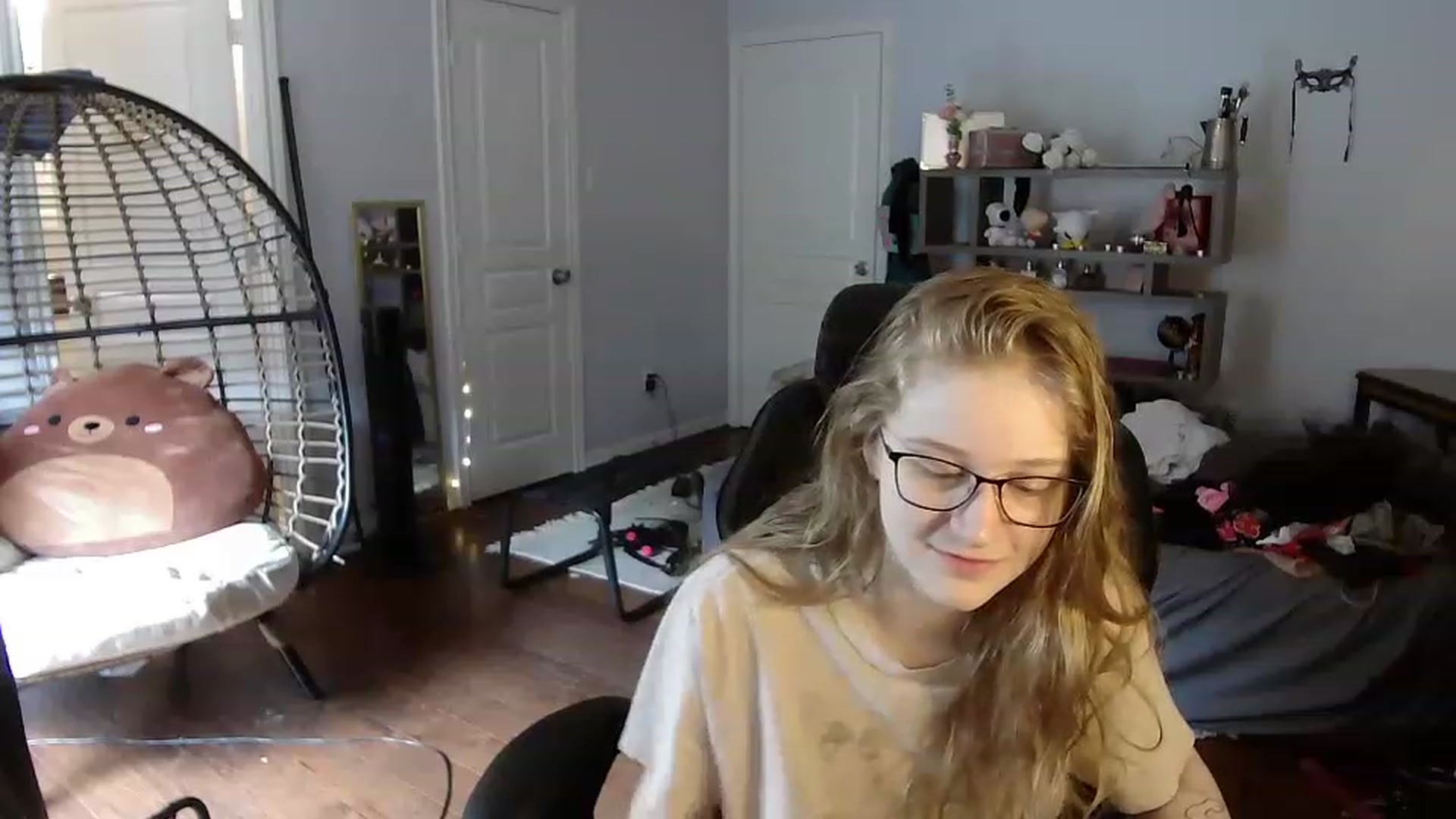 Gallery image thumbnail from Bunnydathug's myfreecams stream on, 06/16/2023, 15:45 image 17 of 20