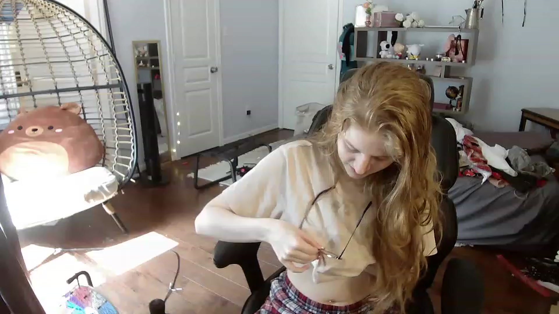 Gallery image thumbnail from Bunnydathug's myfreecams stream on, 06/16/2023, 15:45 image 8 of 20