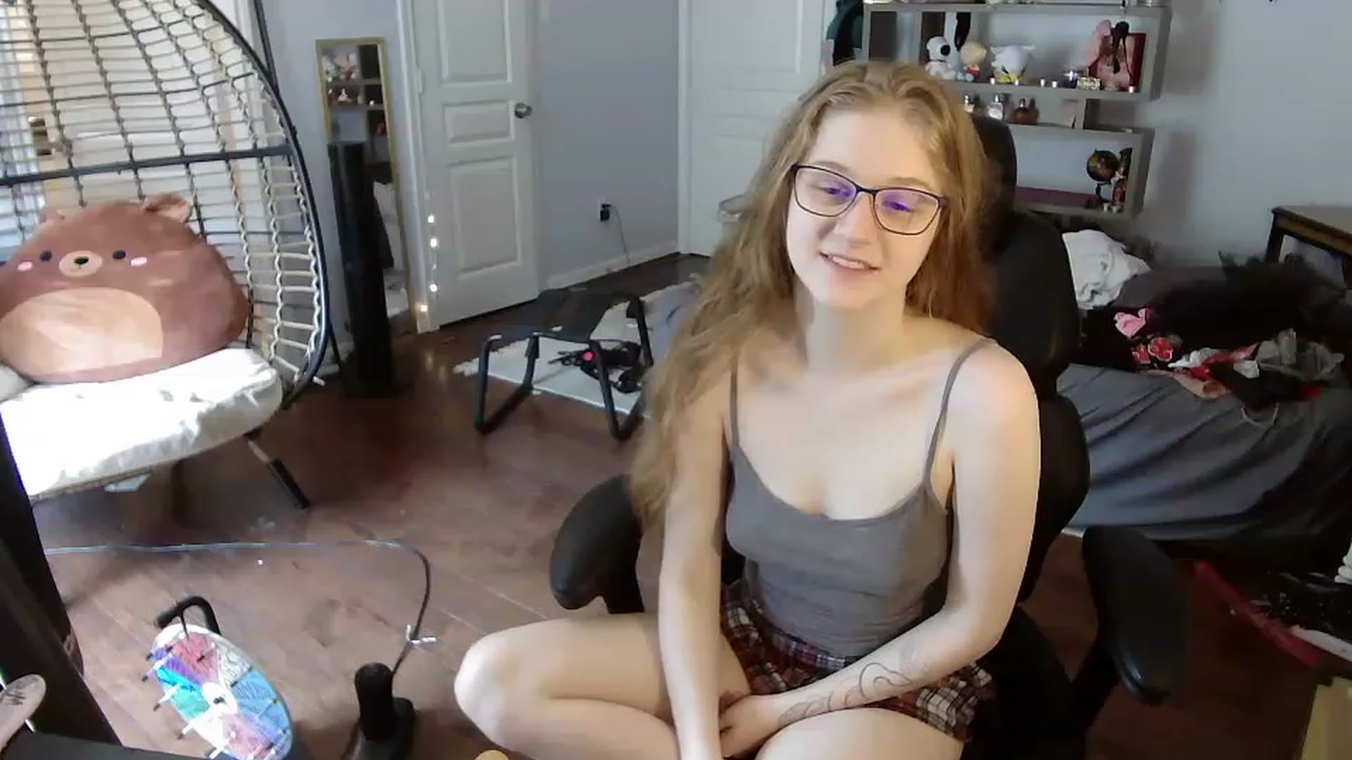 Gallery image thumbnail from Bunnydathug's myfreecams stream on, 06/16/2023, 17:09 image 7 of 20
