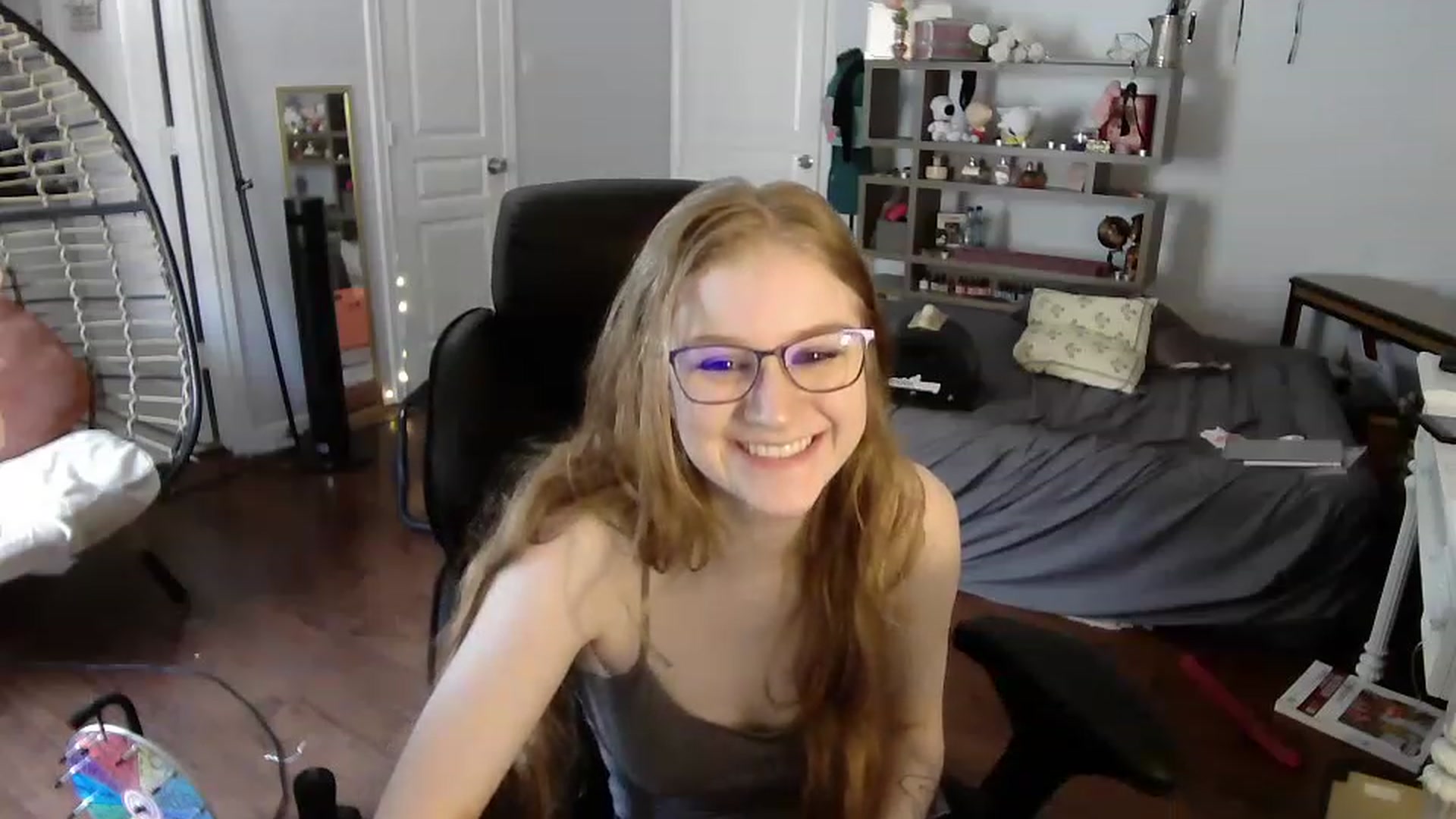 Gallery image thumbnail from Bunnydathug's myfreecams stream on, 06/17/2023, 21:13 image 18 of 20