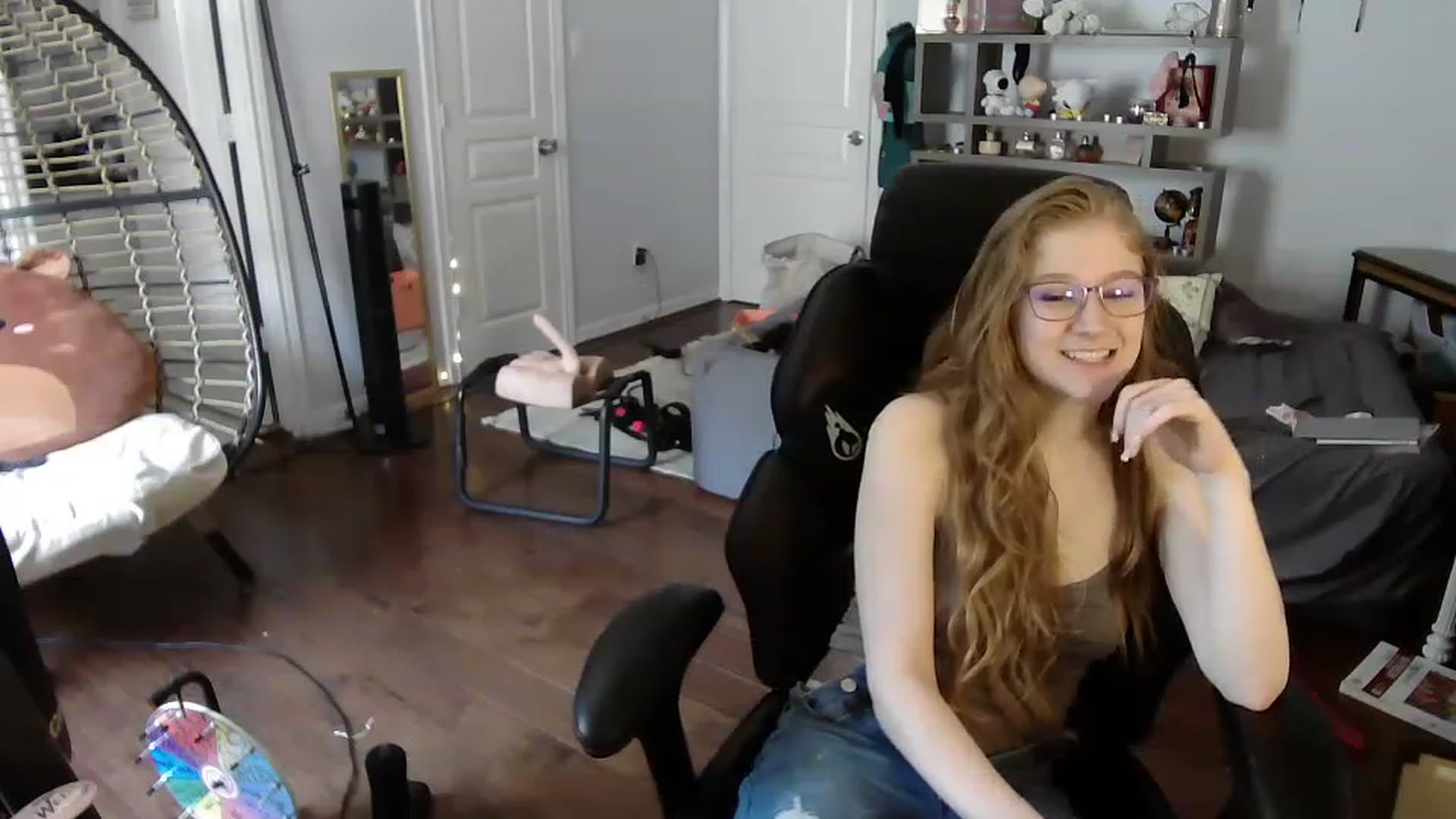 Gallery image thumbnail from Bunnydathug's myfreecams stream on, 06/17/2023, 21:13 image 10 of 20