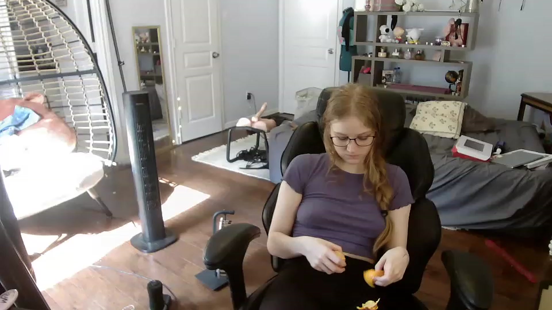 Gallery image thumbnail from Bunnydathug's myfreecams stream on, 06/19/2023, 15:25 image 11 of 20