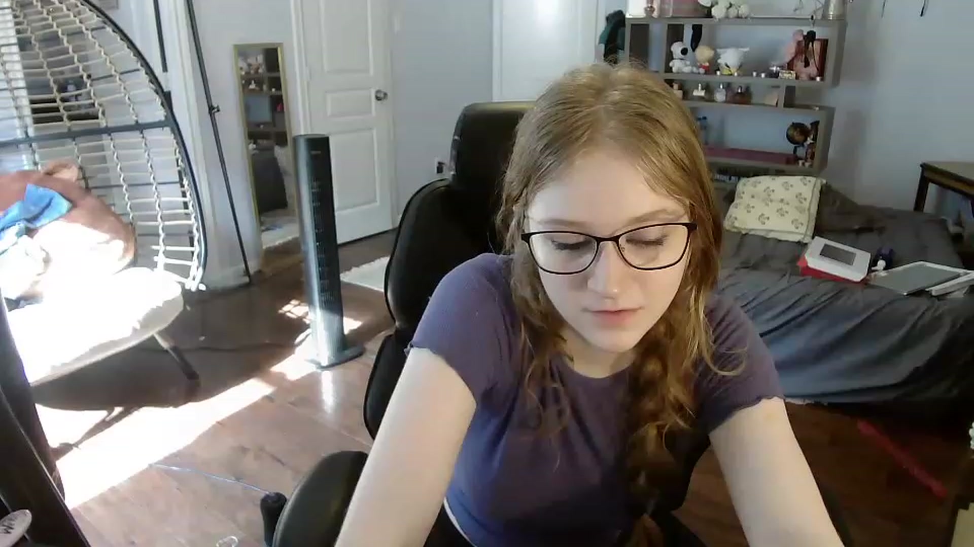 Gallery image thumbnail from Bunnydathug's myfreecams stream on, 06/19/2023, 15:25 image 10 of 20
