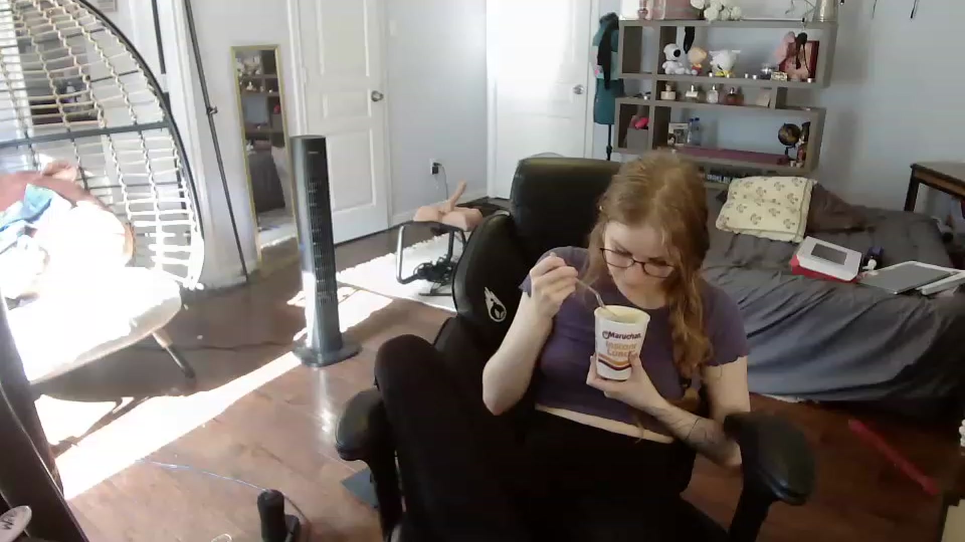 Gallery image thumbnail from Bunnydathug's myfreecams stream on, 06/19/2023, 15:25 image 8 of 20