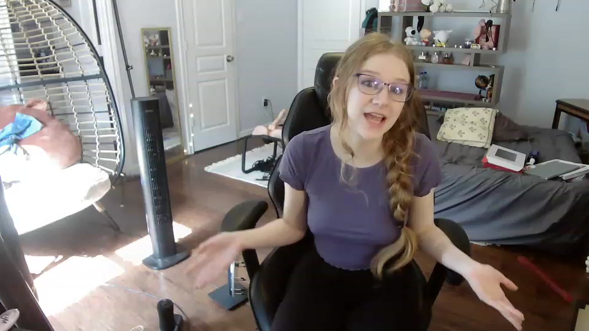 Gallery image thumbnail from Bunnydathug's myfreecams stream on, 06/19/2023, 15:25 image 14 of 20