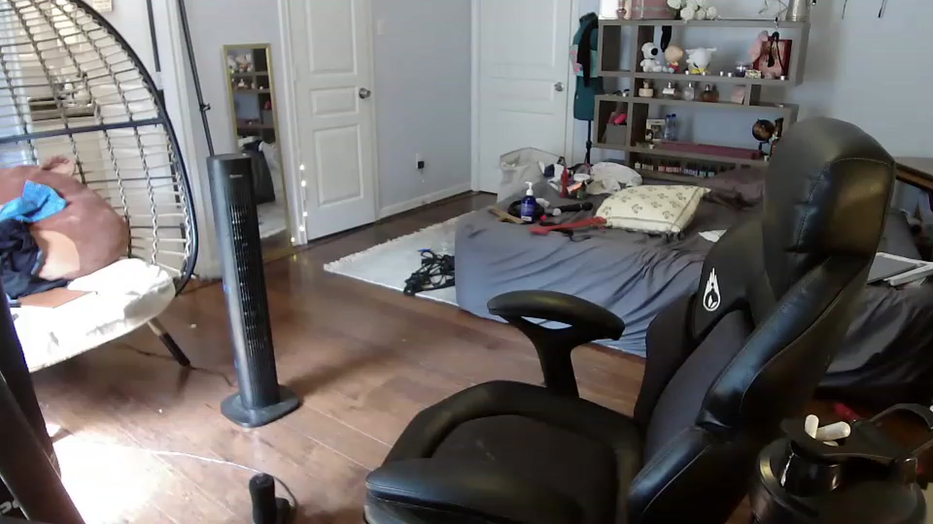 Gallery image thumbnail from Bunnydathug's myfreecams stream on, 06/20/2023, 16:10 image 10 of 20