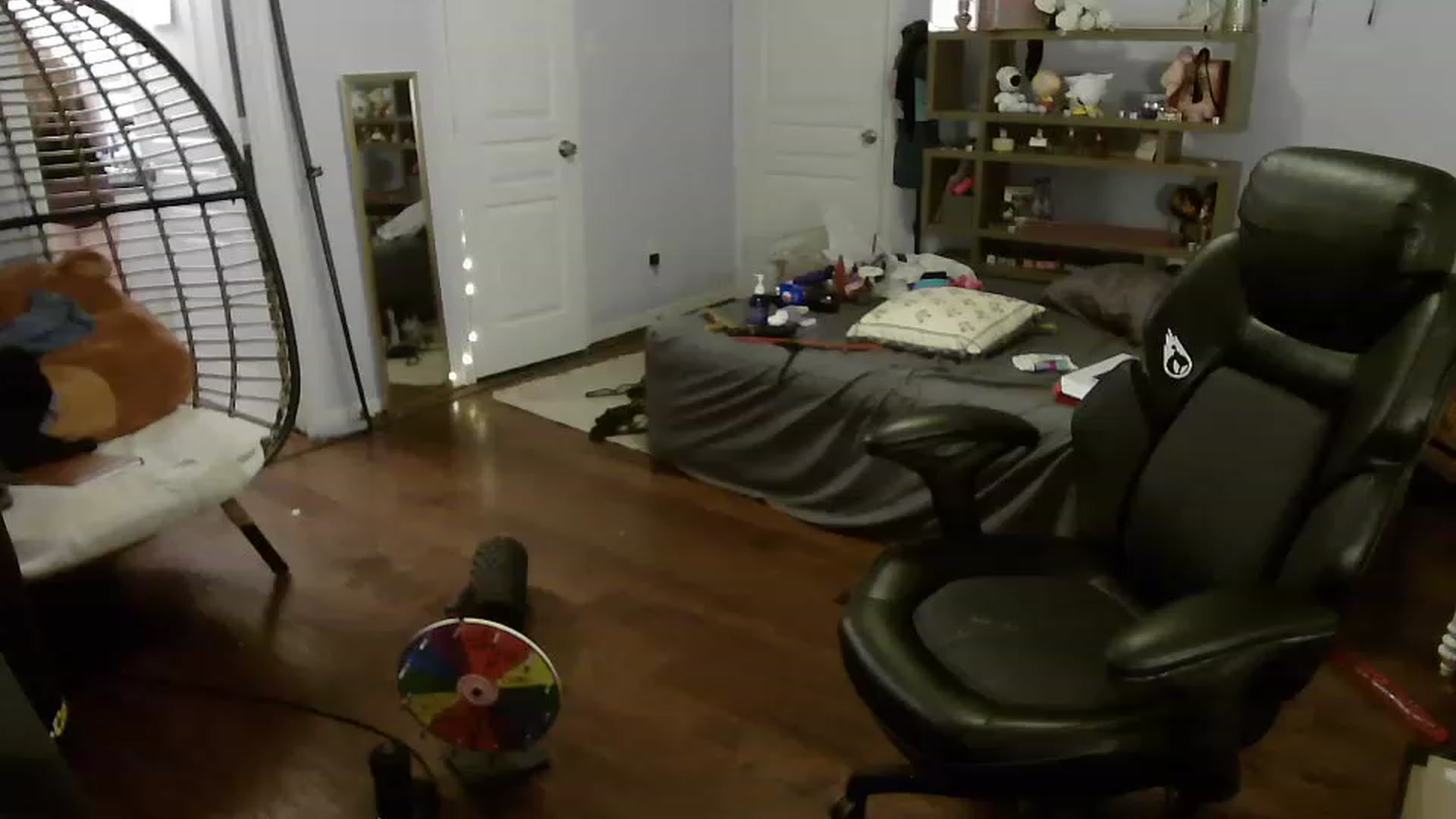 Gallery image thumbnail from Bunnydathug's myfreecams stream on, 06/21/2023, 13:19 image 6 of 20