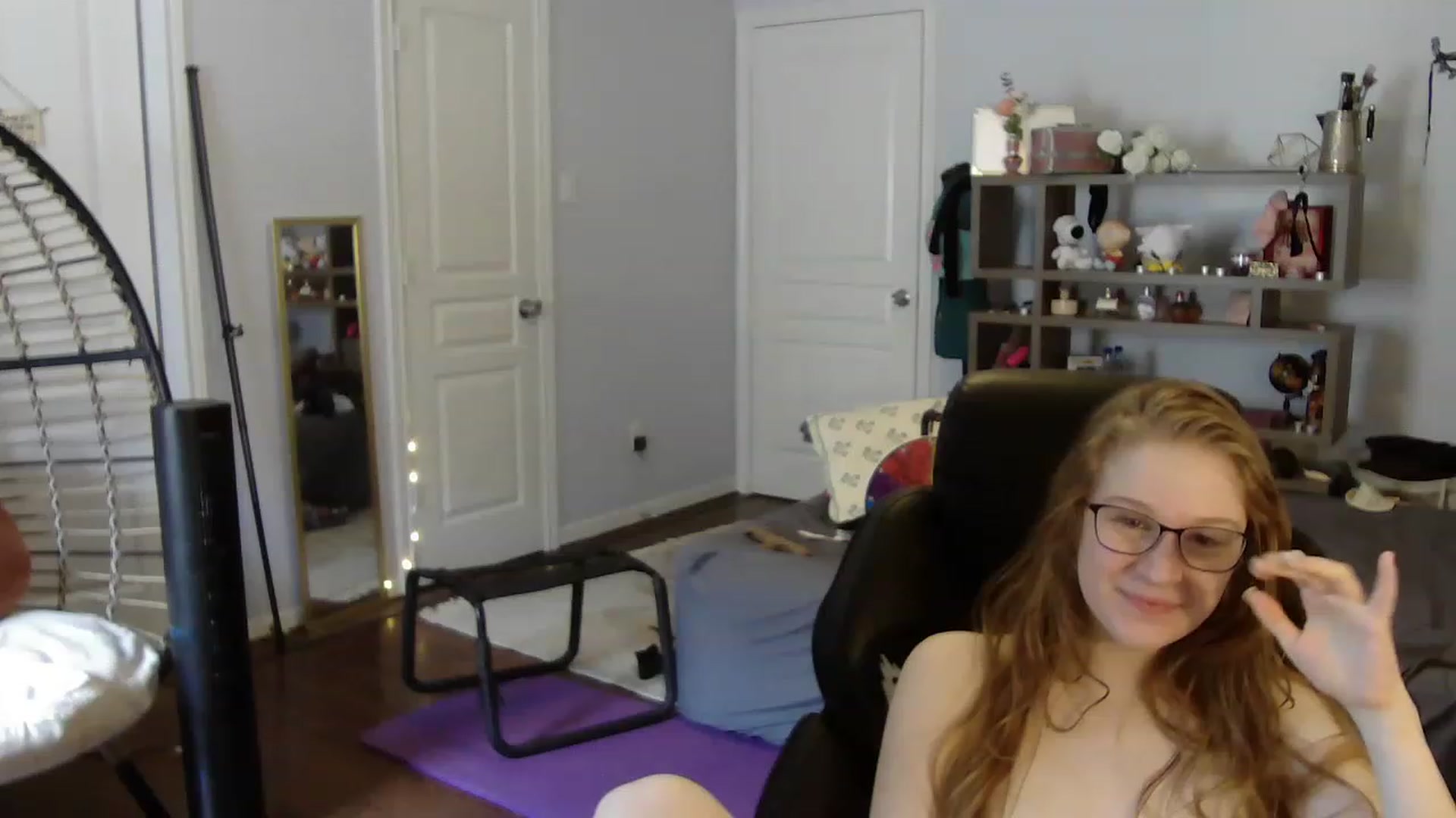 Gallery image thumbnail from Bunnydathug's myfreecams stream on, 06/22/2023, 18:15 image 15 of 20