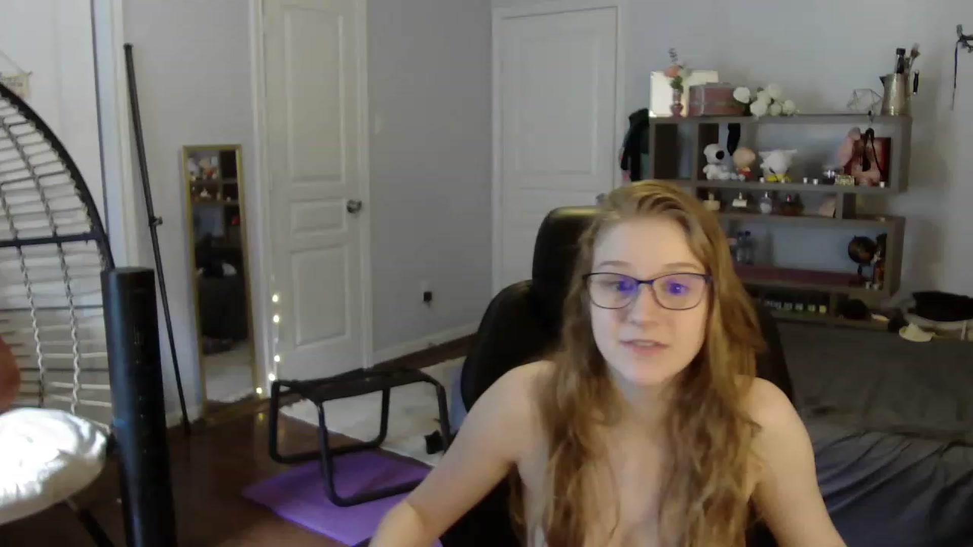 Gallery image thumbnail from Bunnydathug's myfreecams stream on, 06/22/2023, 18:15 image 20 of 20