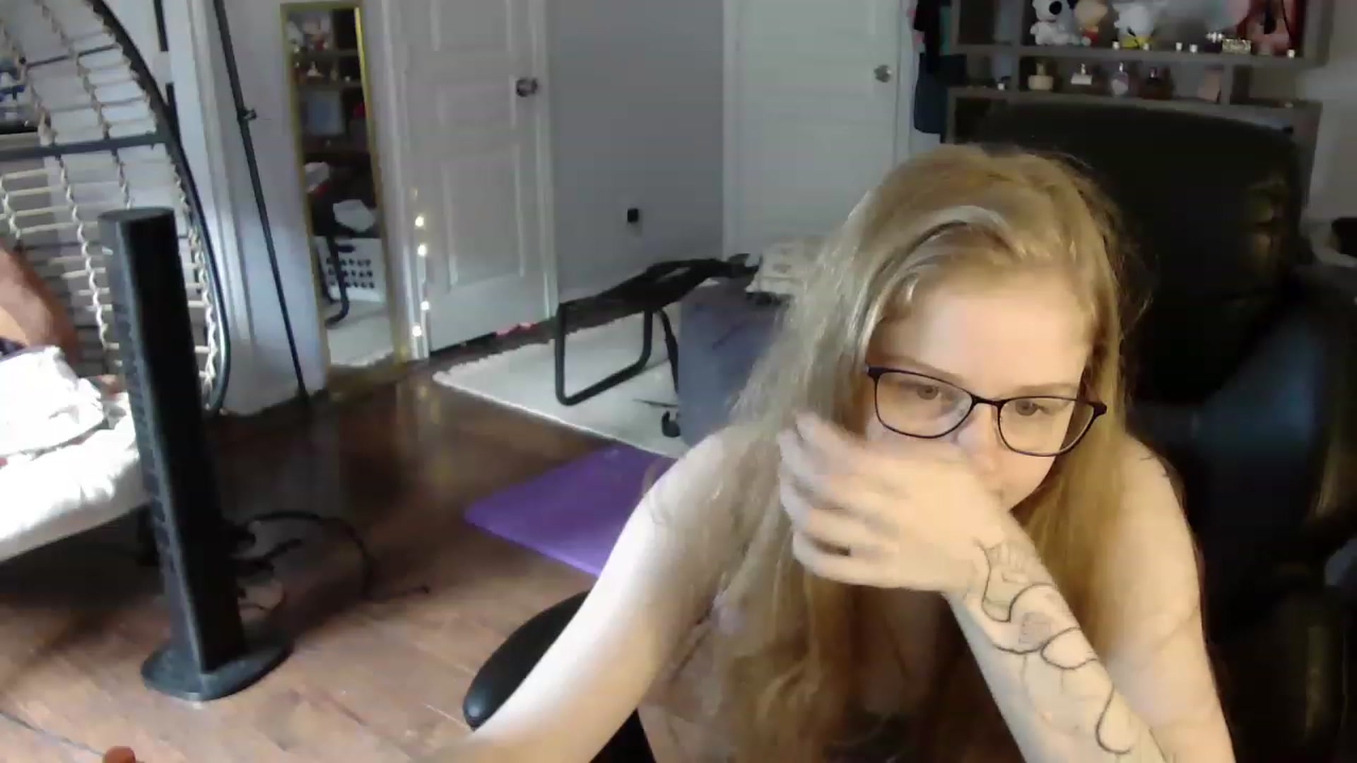 Gallery image thumbnail from Bunnydathug's myfreecams stream on, 06/24/2023, 14:57 image 8 of 20