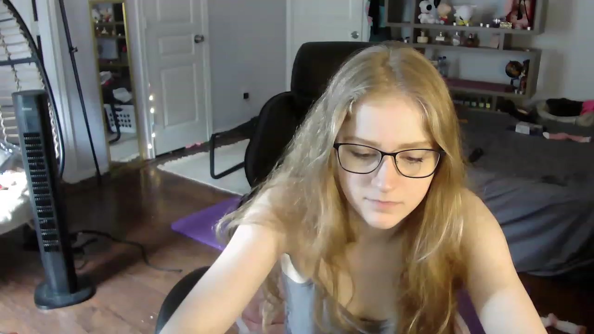 Gallery image thumbnail from Bunnydathug's myfreecams stream on, 06/24/2023, 16:35 image 2 of 20