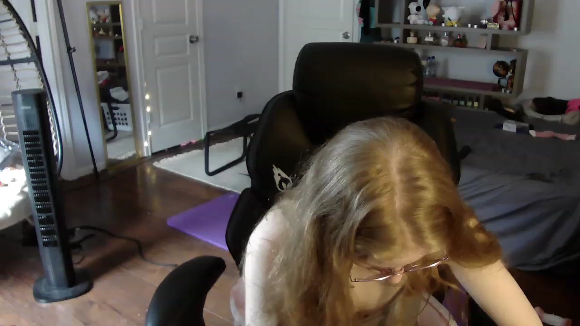 Gallery image thumbnail from Bunnydathug's myfreecams stream on, 06/24/2023, 16:35 image 13 of 20