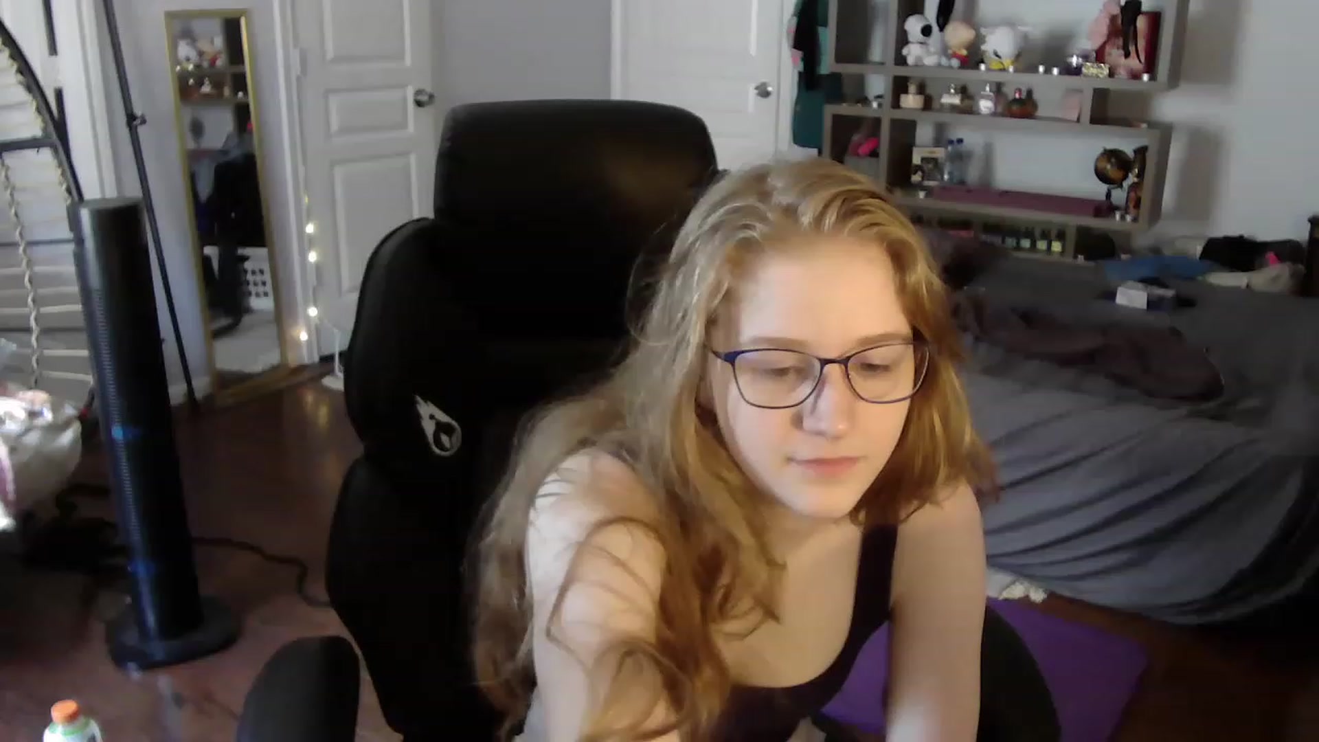 Gallery image thumbnail from Bunnydathug's myfreecams stream on, 06/25/2023, 20:38 image 9 of 20