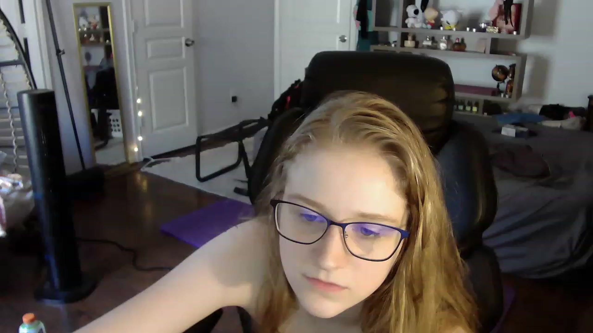 Gallery image thumbnail from Bunnydathug's myfreecams stream on, 06/25/2023, 22:18 image 13 of 20