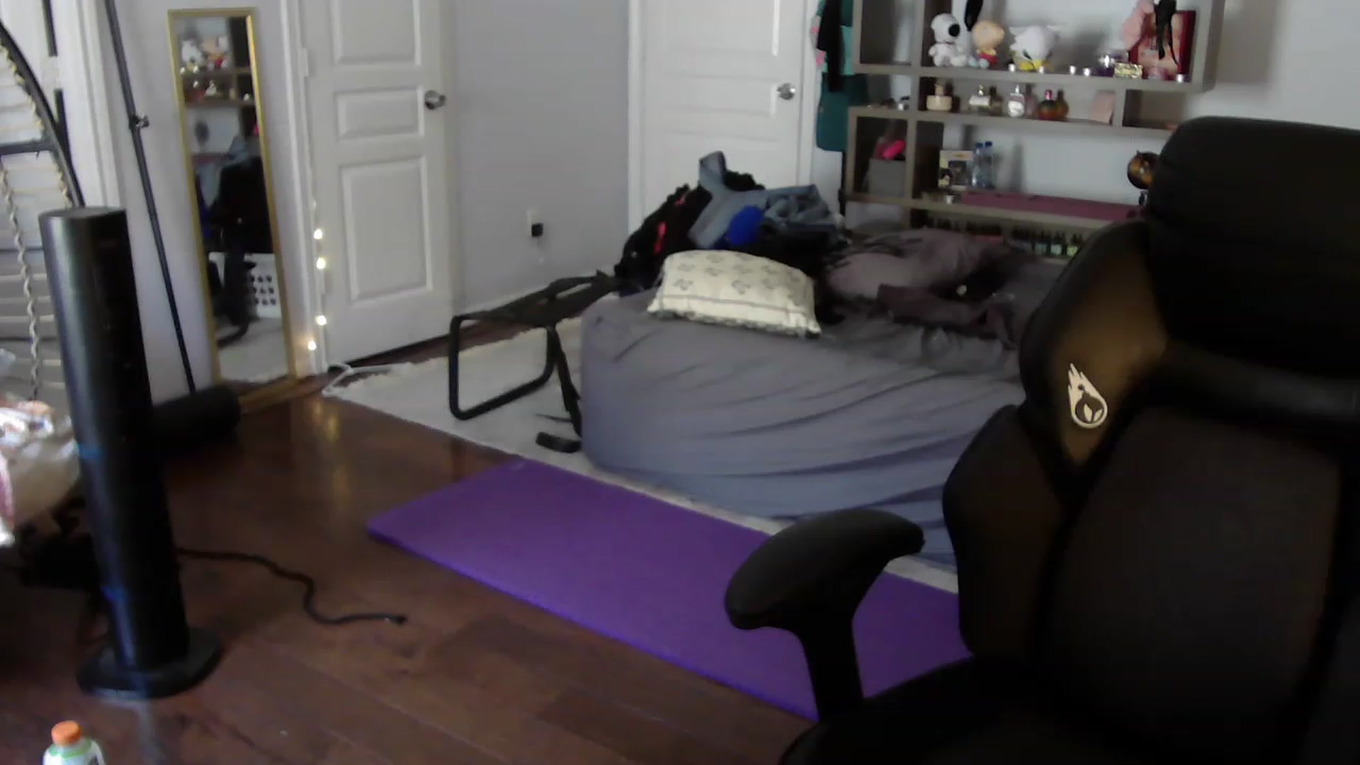 Gallery image thumbnail from Bunnydathug's myfreecams stream on, 06/25/2023, 22:18 image 7 of 20