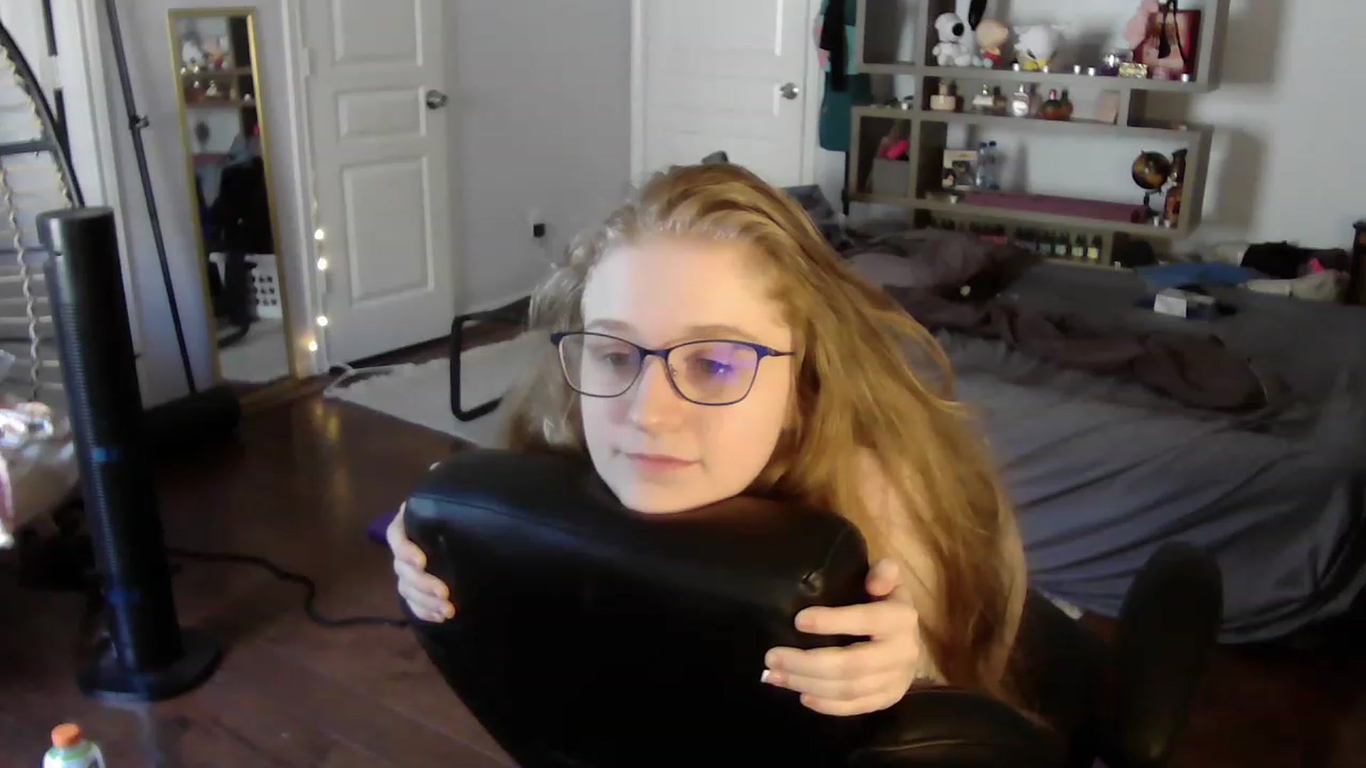 Gallery image thumbnail from Bunnydathug's myfreecams stream on, 06/25/2023, 22:18 image 16 of 20