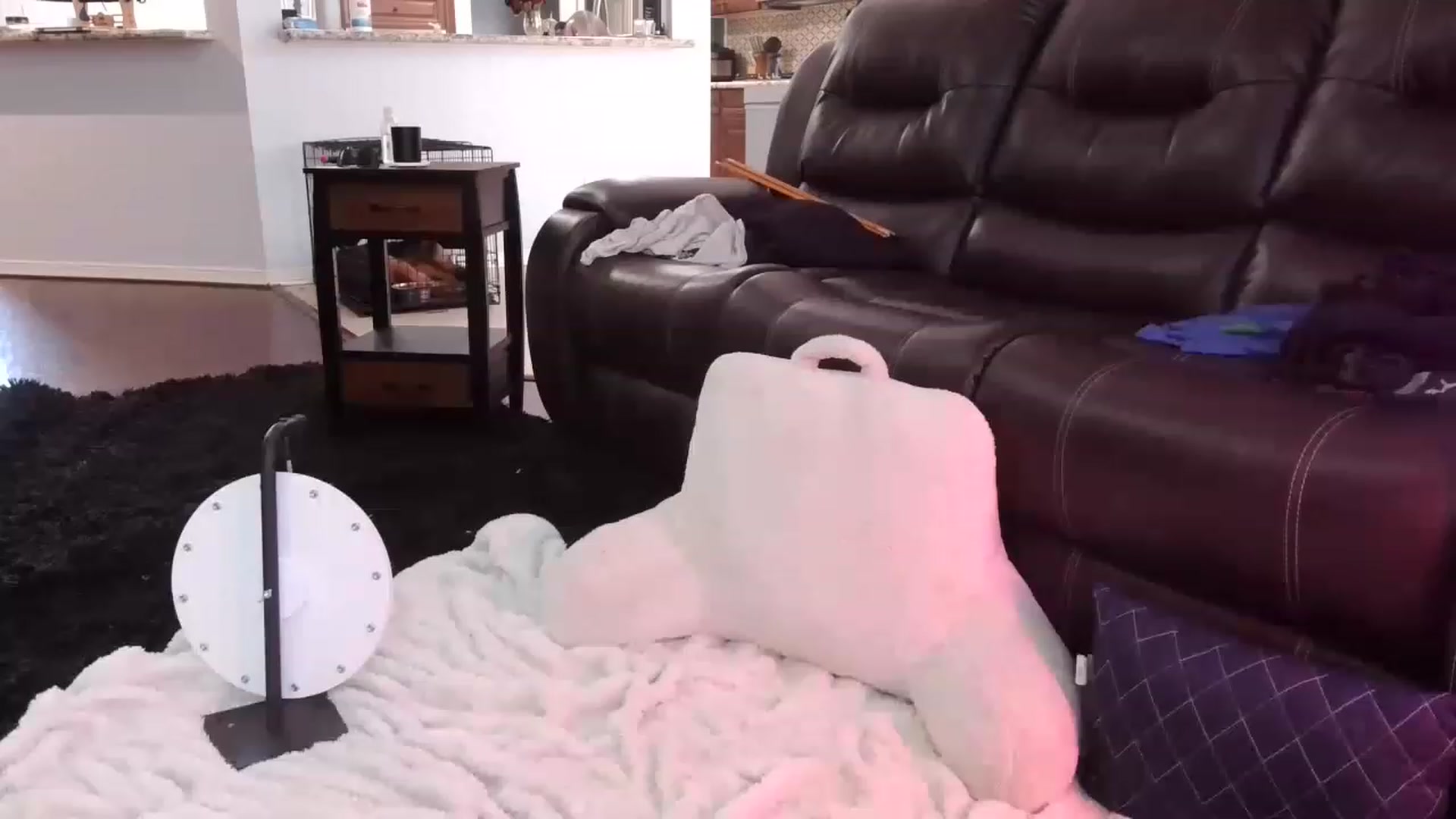 Gallery image thumbnail from Bunnydathug's myfreecams stream on, 06/27/2023, 15:43 image 12 of 20