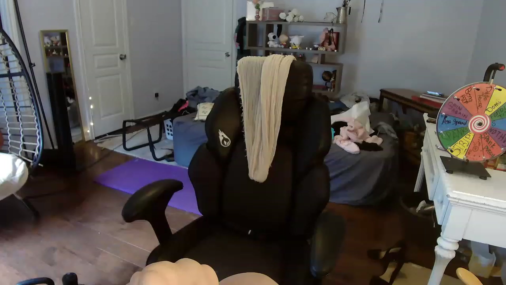 Gallery image thumbnail from Bunnydathug's myfreecams stream on, 06/29/2023, 17:40 image 13 of 20