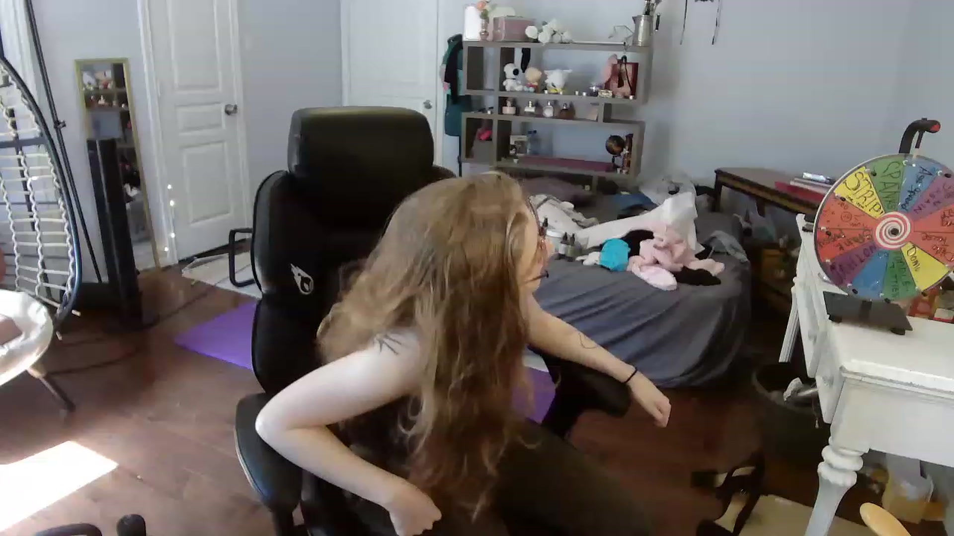 Gallery image thumbnail from Bunnydathug's myfreecams stream on, 06/29/2023, 17:40 image 10 of 20
