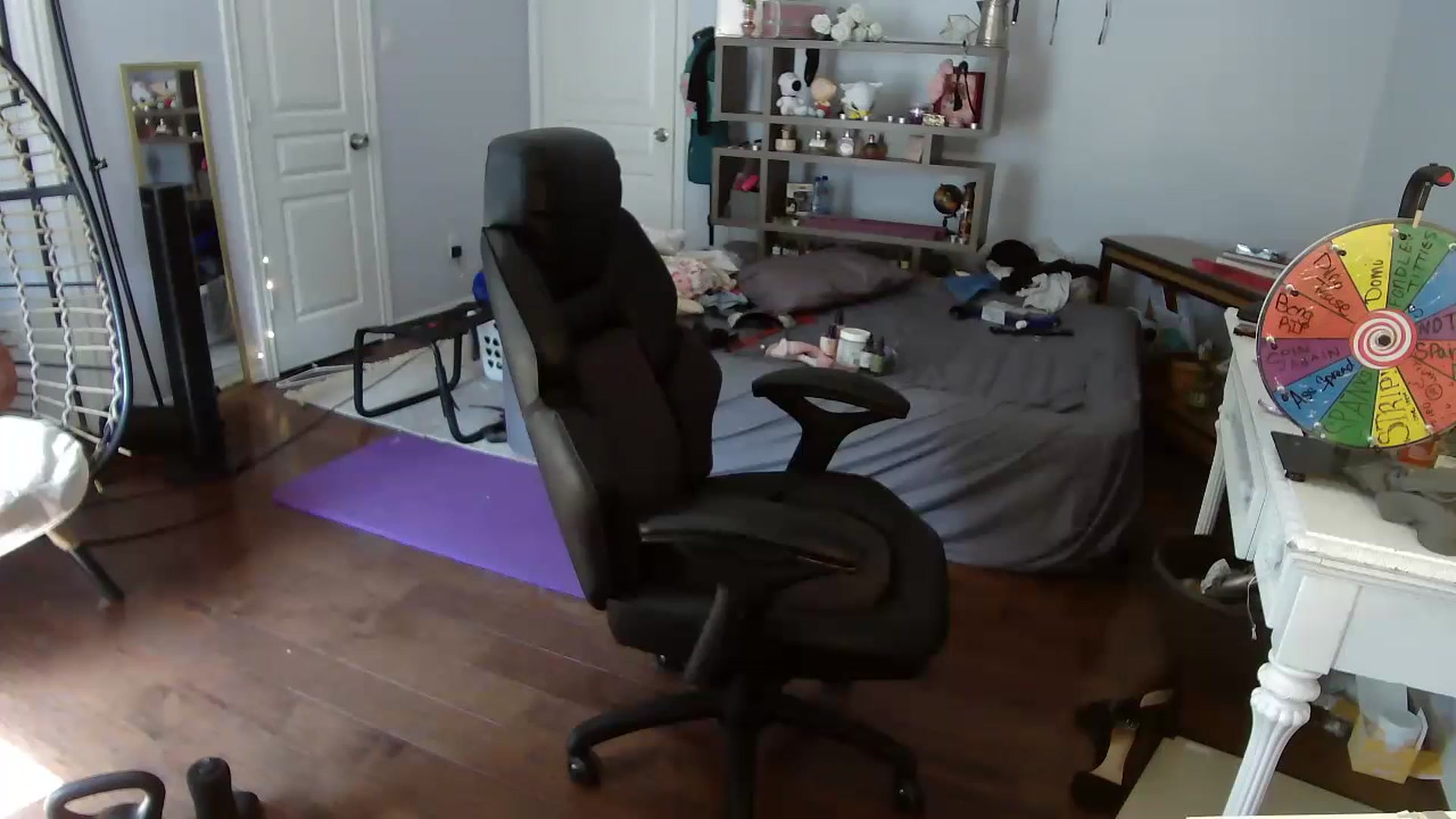Gallery image thumbnail from Bunnydathug's myfreecams stream on, 06/30/2023, 15:37 image 16 of 20