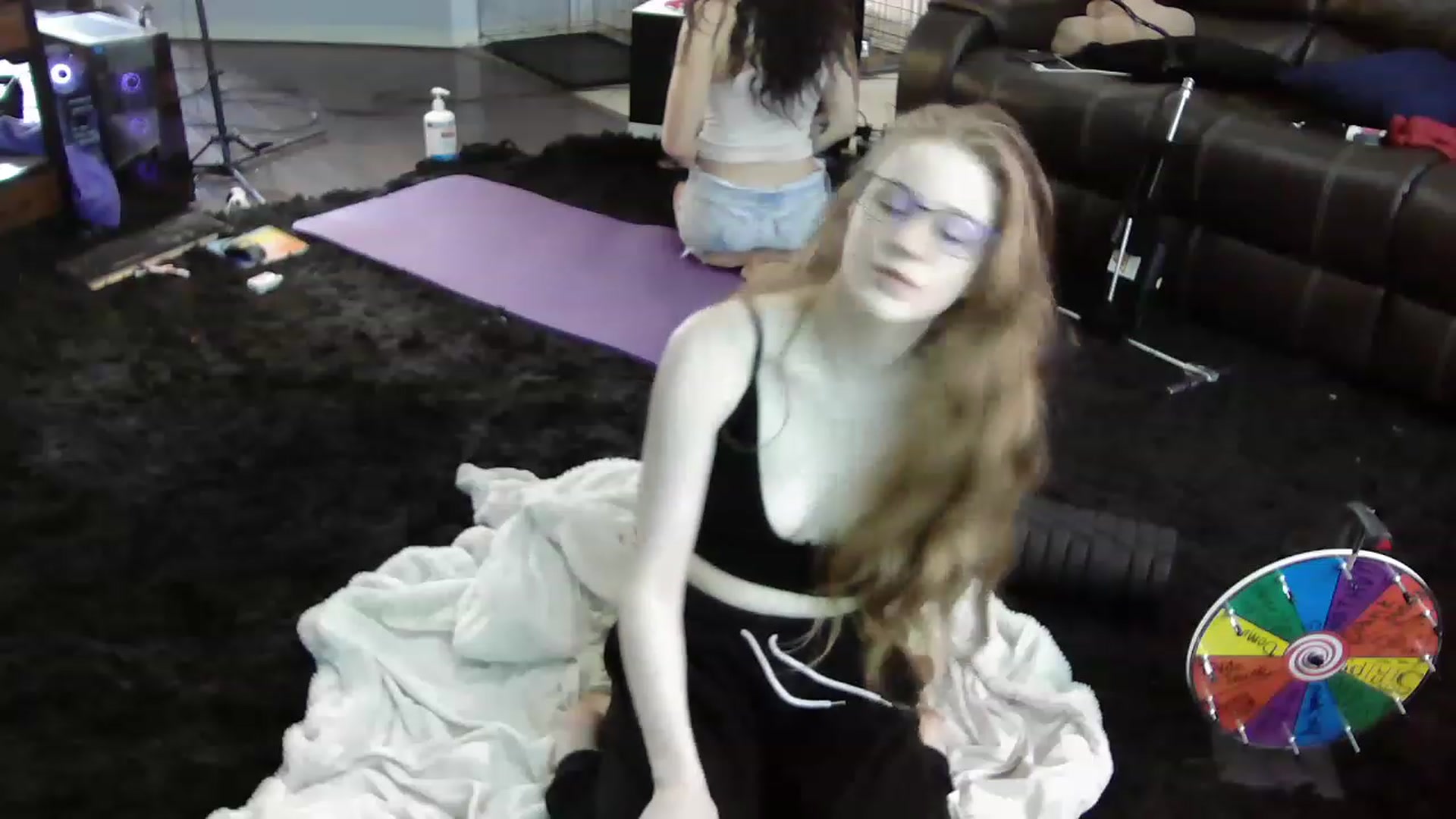 Gallery image thumbnail from Bunnydathug's myfreecams stream on, 07/02/2023, 19:35 image 7 of 20