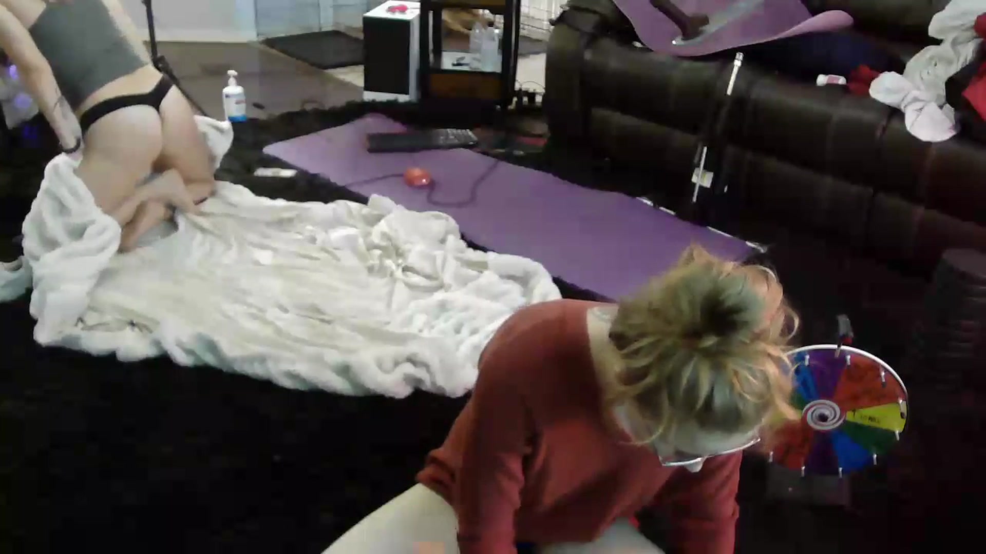 Gallery image thumbnail from Bunnydathug's myfreecams stream on, 07/03/2023, 15:10 image 15 of 20