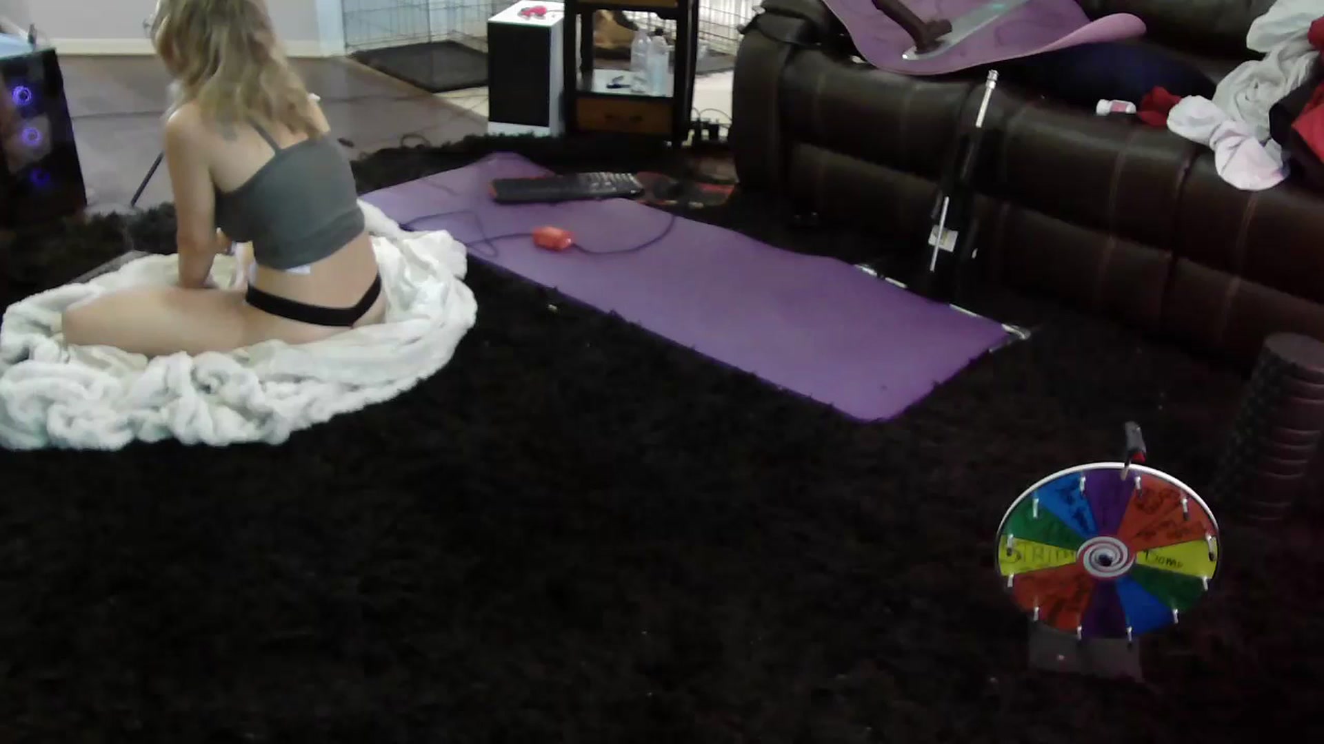 Gallery image thumbnail from Bunnydathug's myfreecams stream on, 07/03/2023, 16:19 image 6 of 20