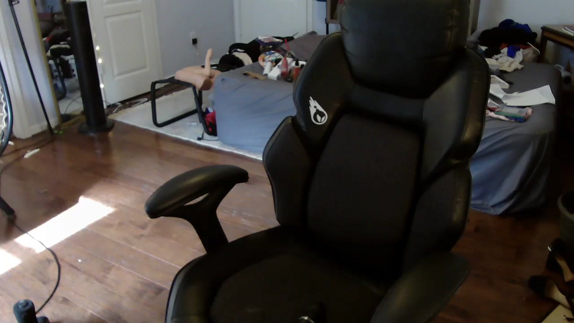 Gallery image thumbnail from Bunnydathug's myfreecams stream on, 07/06/2023, 14:42 image 17 of 20