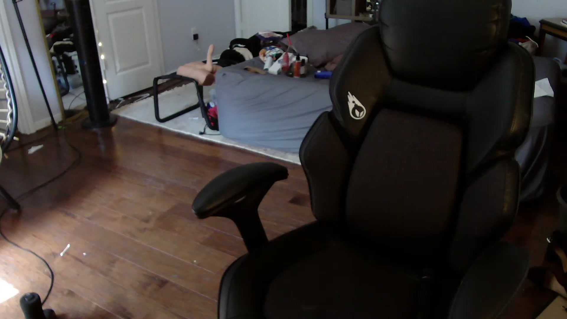 Gallery image thumbnail from Bunnydathug's myfreecams stream on, 07/06/2023, 16:03 image 5 of 20