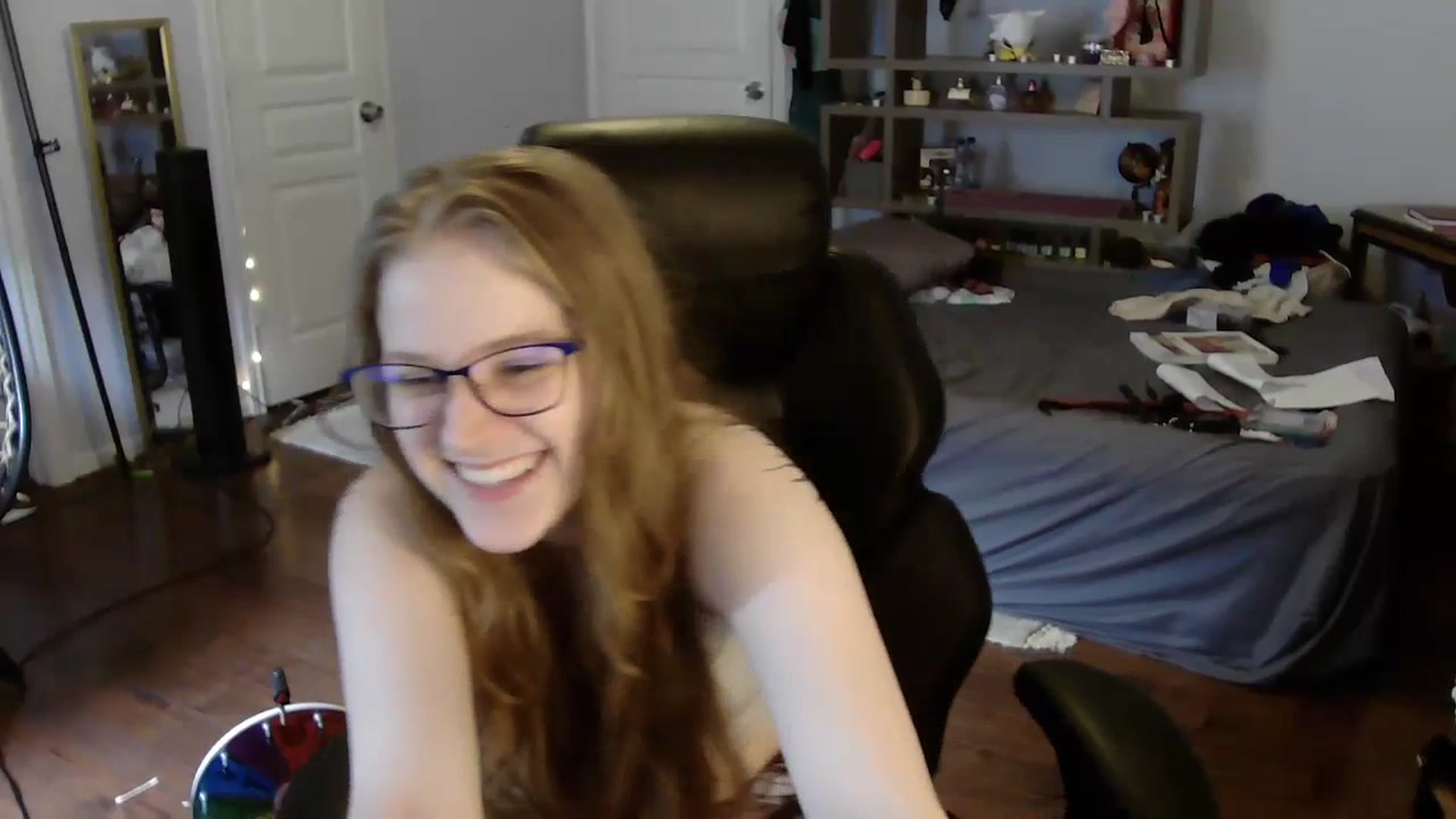 Gallery image thumbnail from Bunnydathug's myfreecams stream on, 07/07/2023, 17:38 image 16 of 20