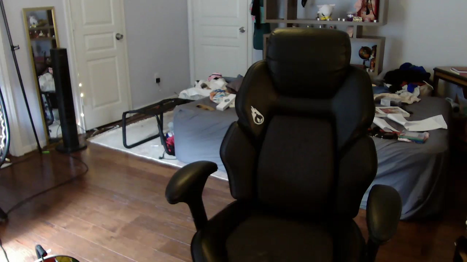 Gallery image thumbnail from Bunnydathug's myfreecams stream on, 07/07/2023, 17:38 image 5 of 20
