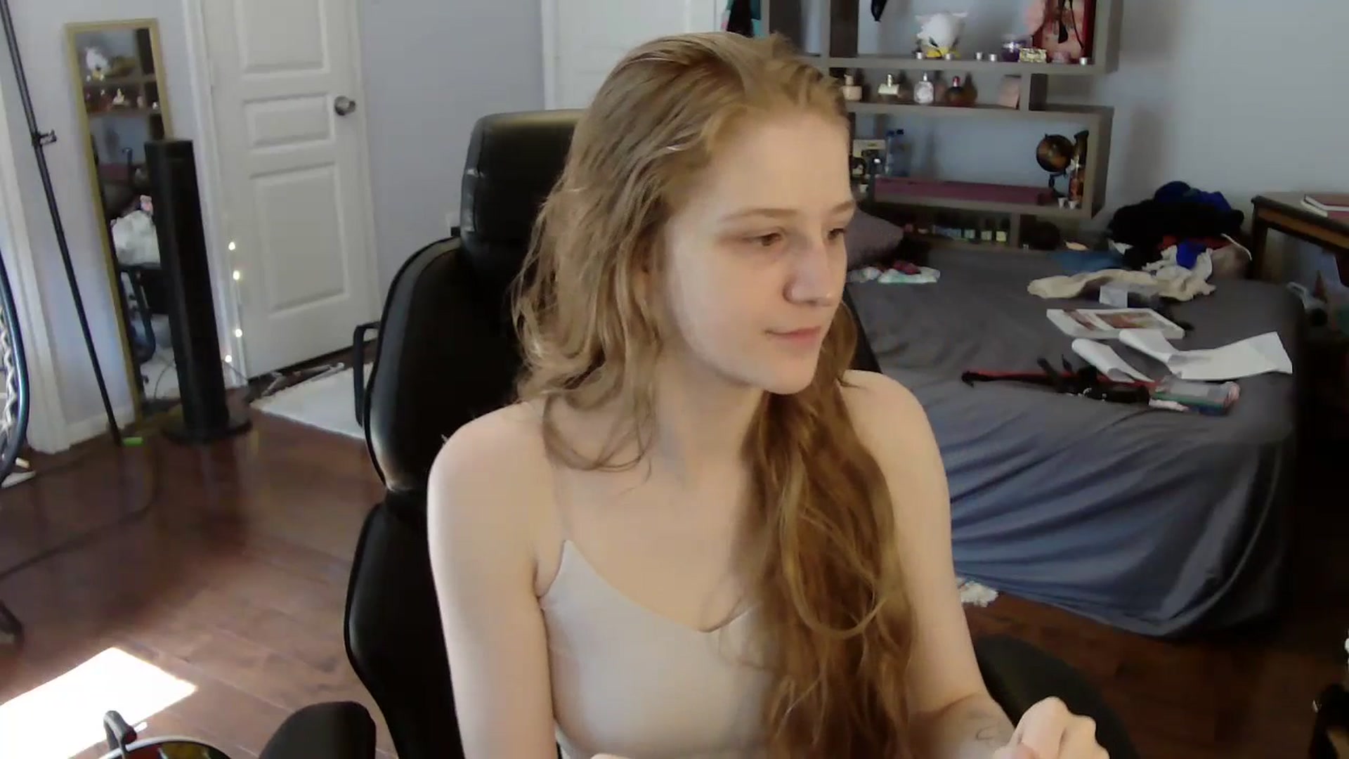Gallery image thumbnail from Bunnydathug's myfreecams stream on, 07/07/2023, 17:38 image 3 of 20