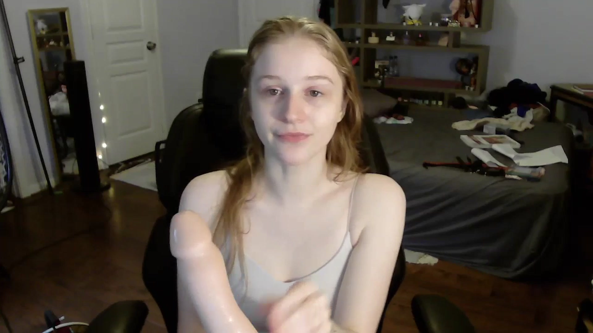 Gallery image thumbnail from Bunnydathug's myfreecams stream on, 07/07/2023, 17:38 image 7 of 20
