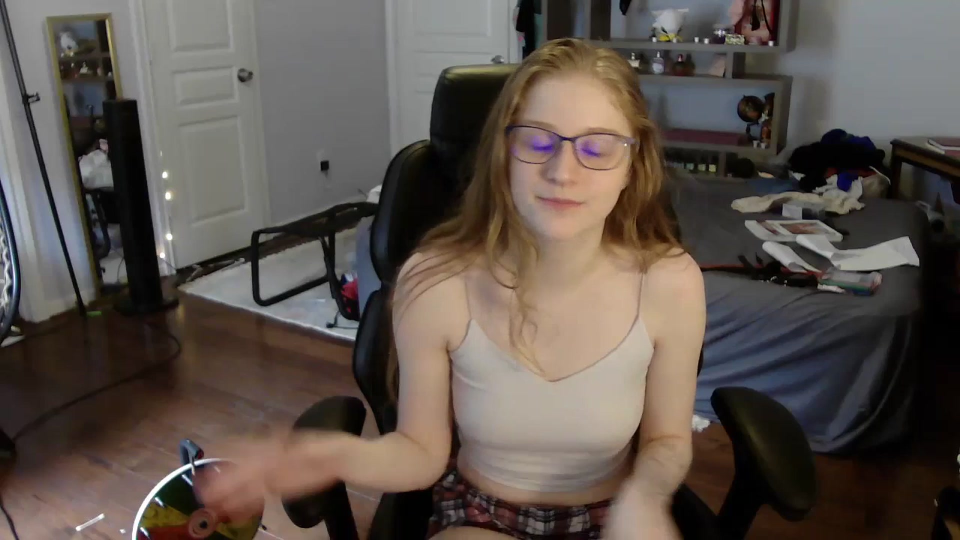 Gallery image thumbnail from Bunnydathug's myfreecams stream on, 07/07/2023, 18:01 image 7 of 20