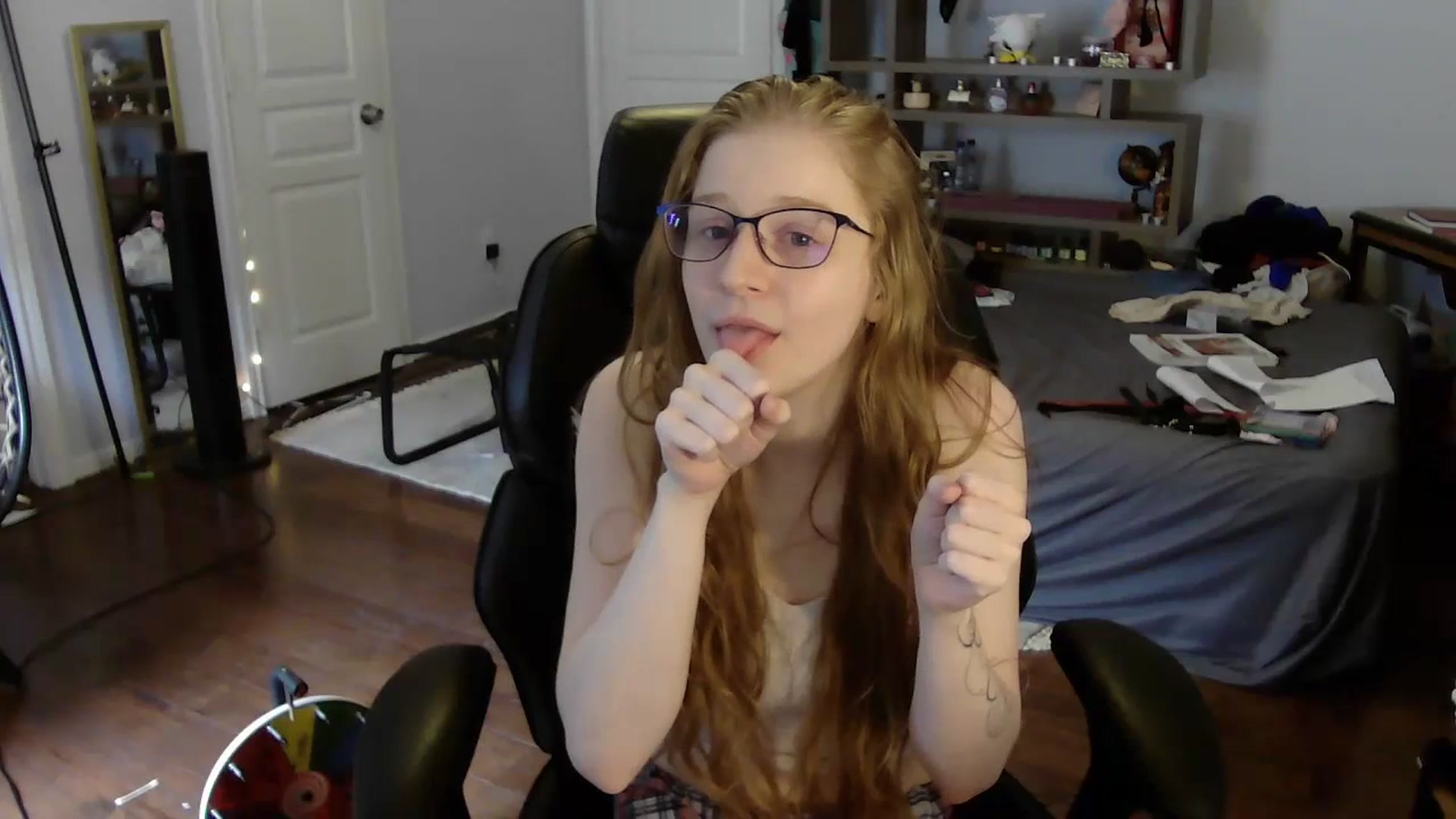 Gallery image thumbnail from Bunnydathug's myfreecams stream on, 07/07/2023, 18:01 image 5 of 20