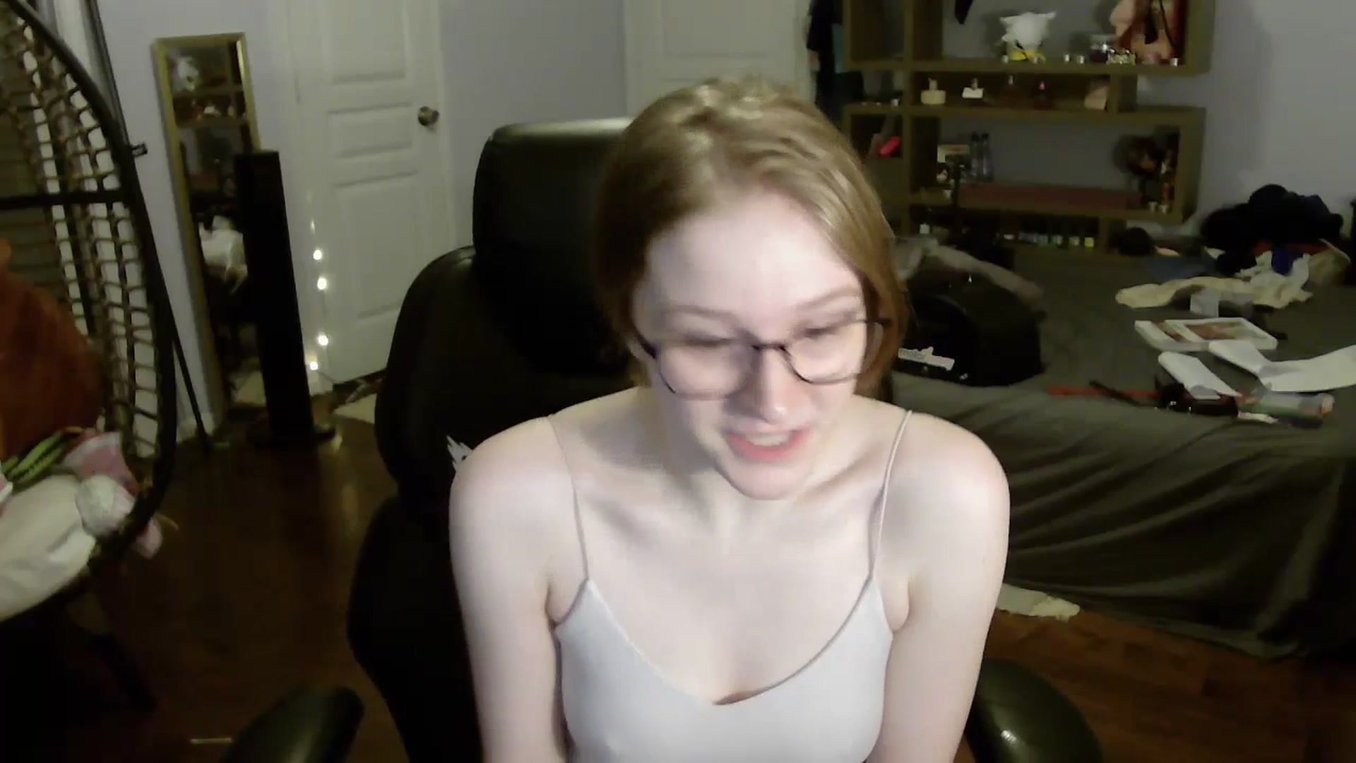 Gallery image thumbnail from Bunnydathug's myfreecams stream on, 07/08/2023, 08:15 image 5 of 20