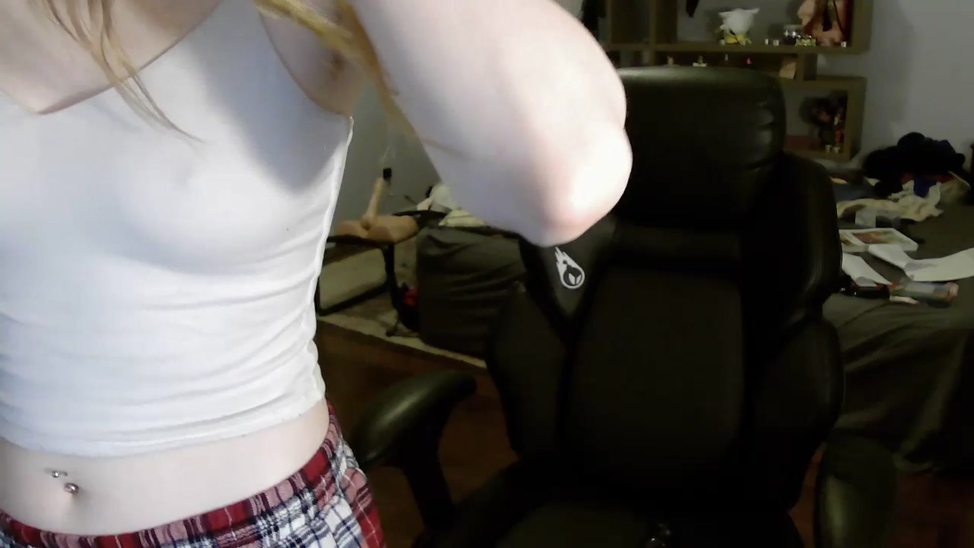 Gallery image thumbnail from Bunnydathug's myfreecams stream on, 07/08/2023, 08:15 image 3 of 20