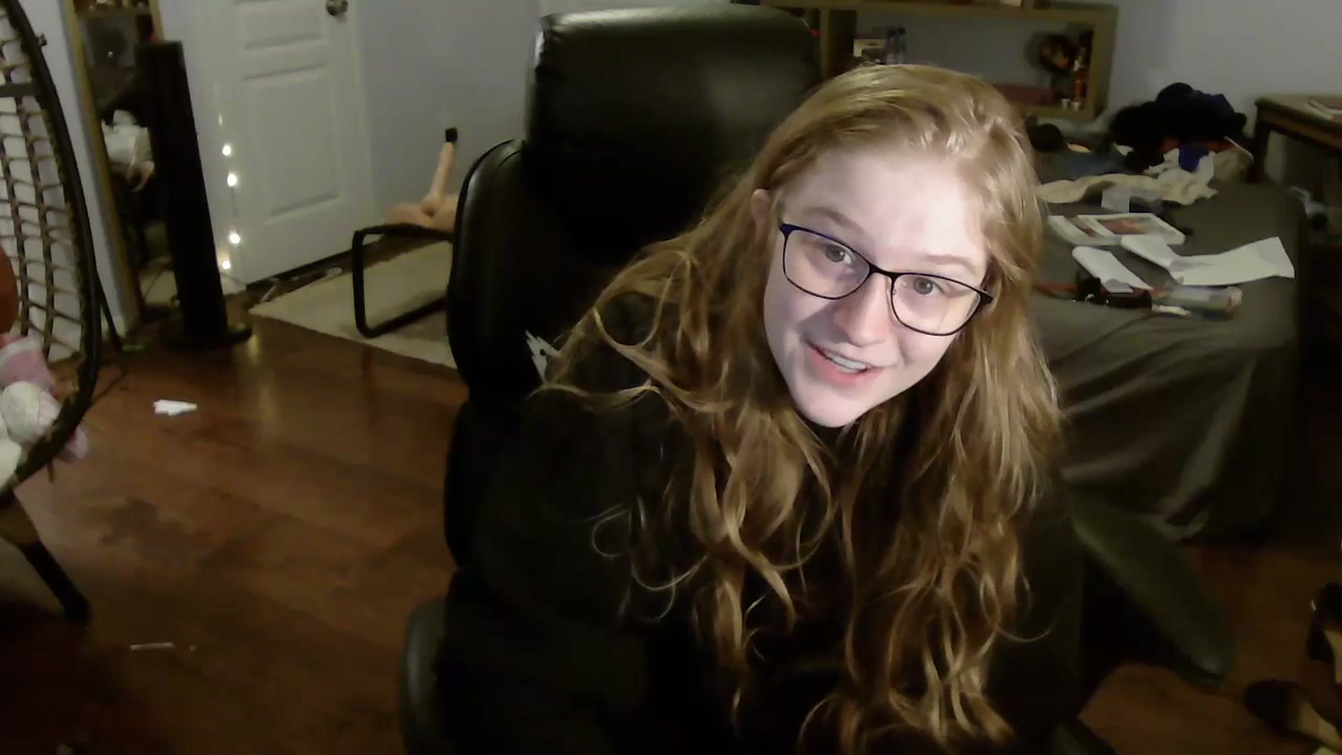Gallery image thumbnail from Bunnydathug's myfreecams stream on, 07/08/2023, 11:45 image 11 of 20