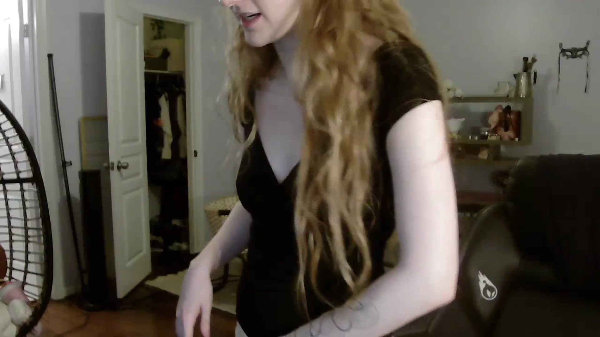 Gallery image thumbnail from Bunnydathug's myfreecams stream on, 07/09/2023, 12:52 image 2 of 20
