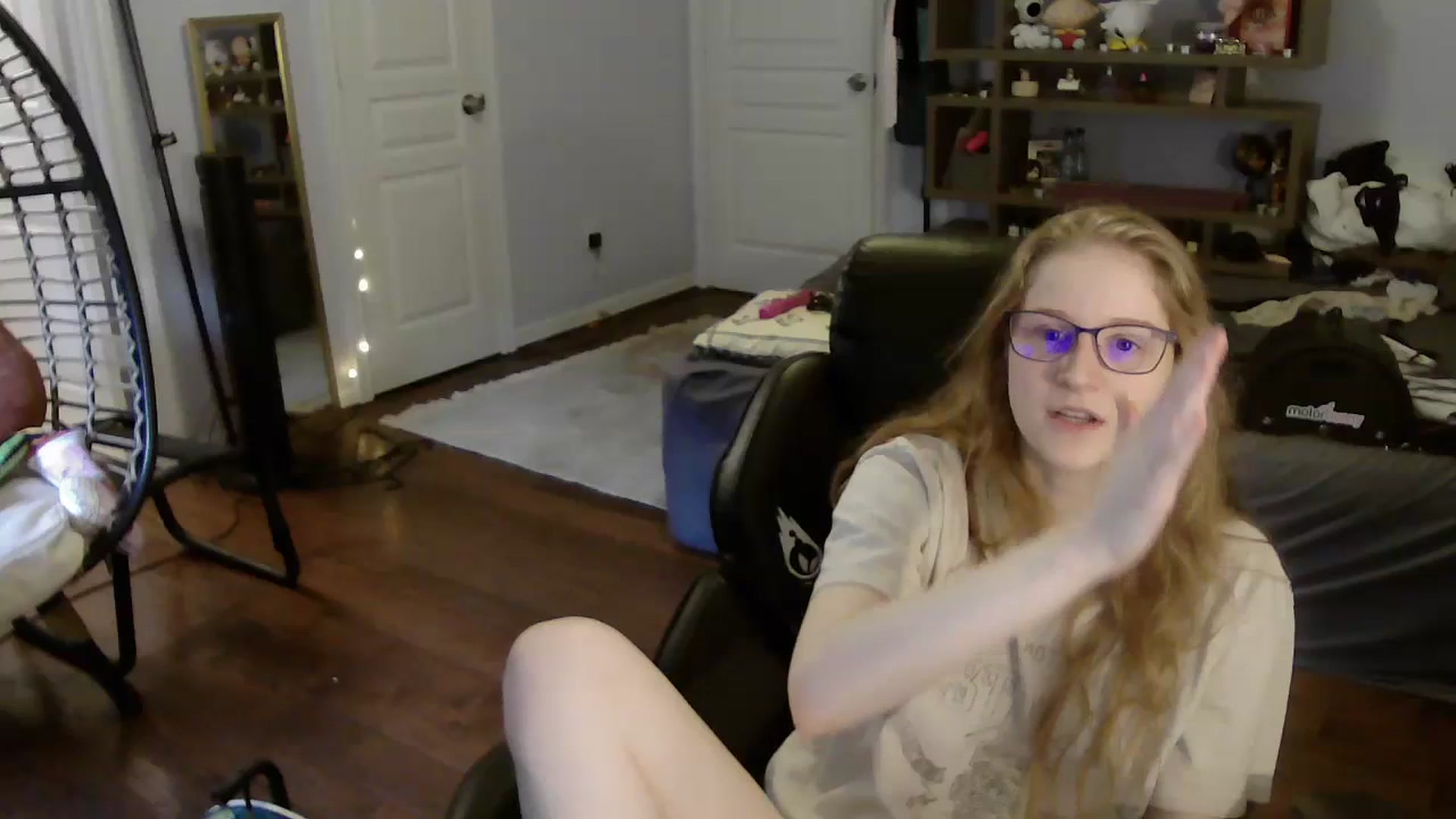 Gallery image thumbnail from Bunnydathug's myfreecams stream on, 07/09/2023, 12:52 image 14 of 20