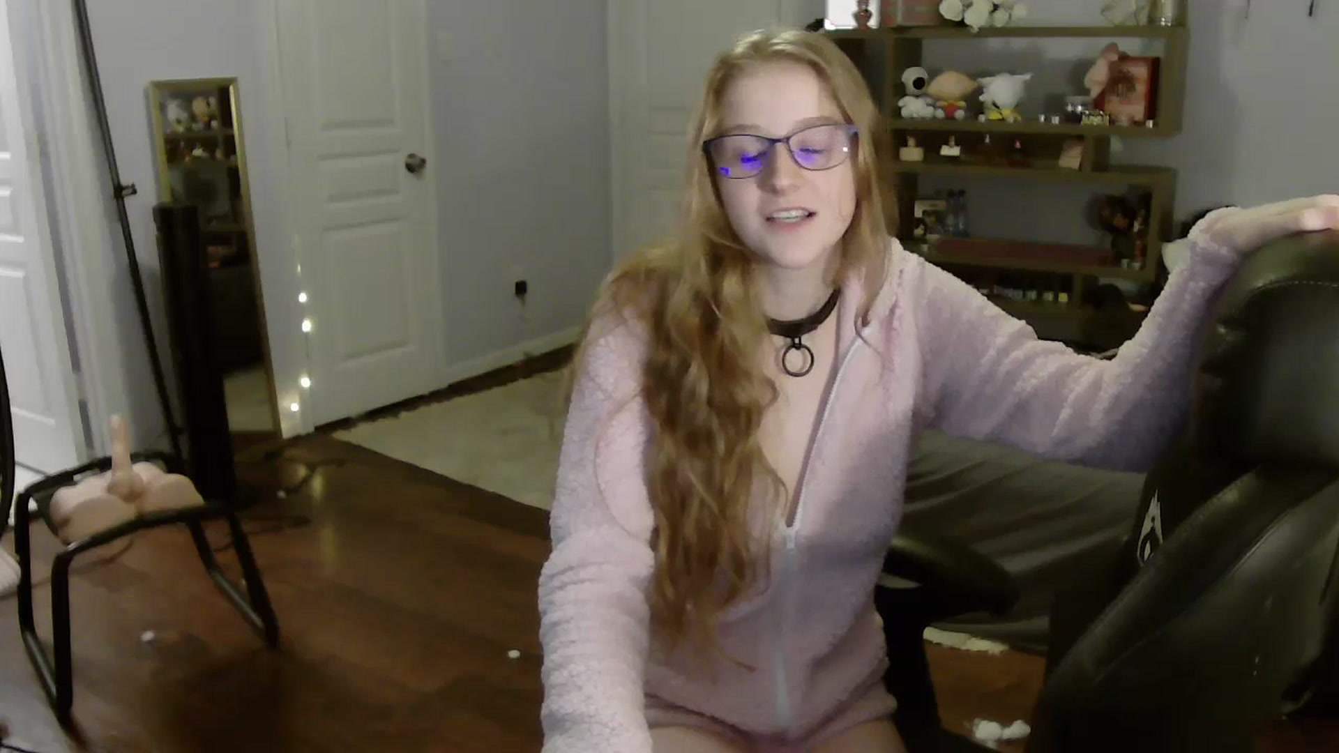 Gallery image thumbnail from Bunnydathug's myfreecams stream on, 07/10/2023, 11:26 image 12 of 20