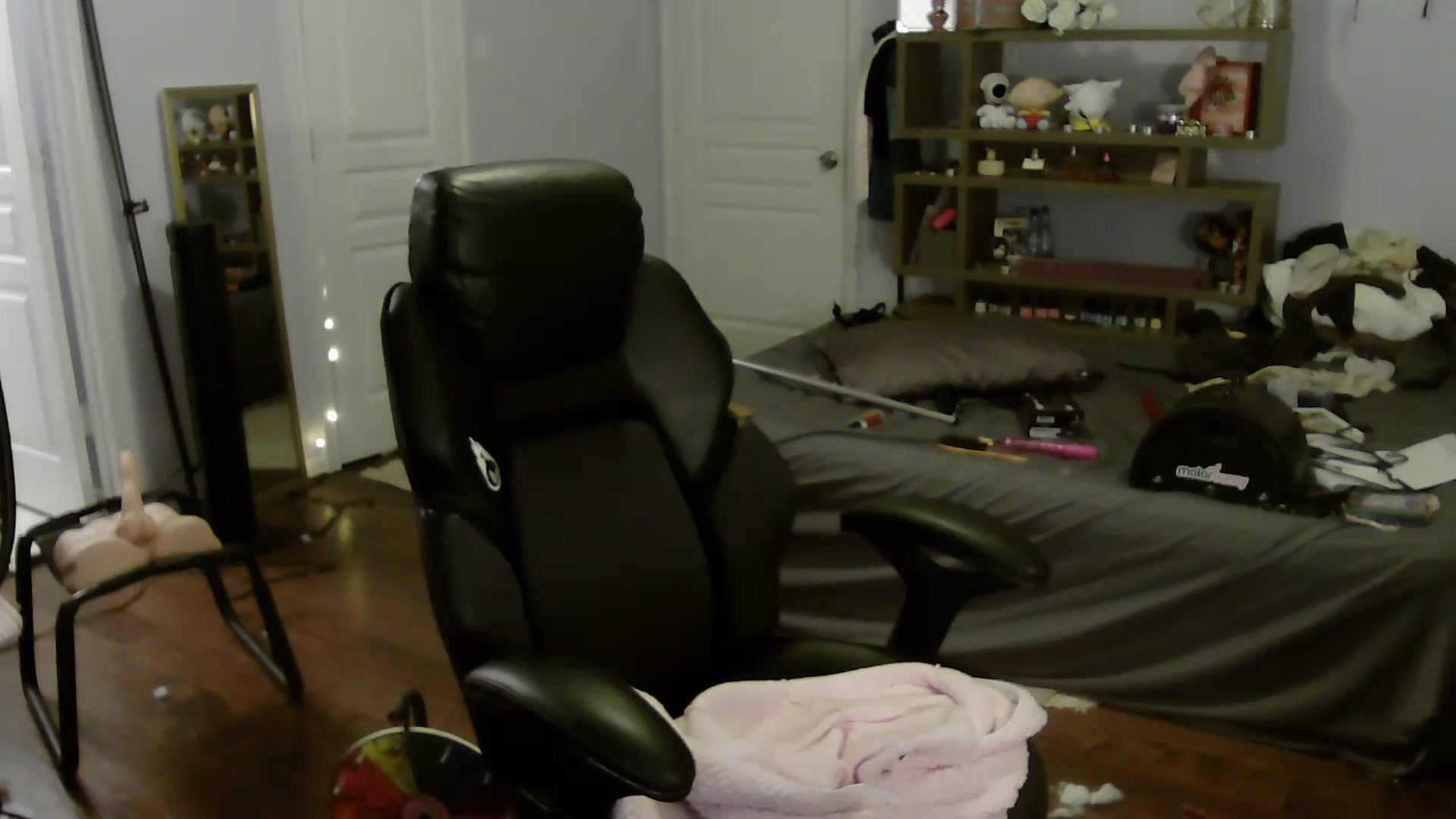 Gallery image thumbnail from Bunnydathug's myfreecams stream on, 07/10/2023, 11:26 image 14 of 20