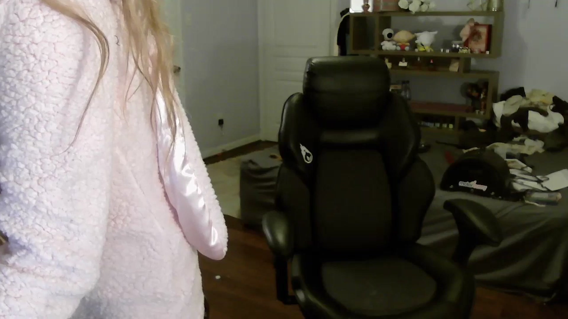 Gallery image thumbnail from Bunnydathug's myfreecams stream on, 07/10/2023, 11:26 image 17 of 20