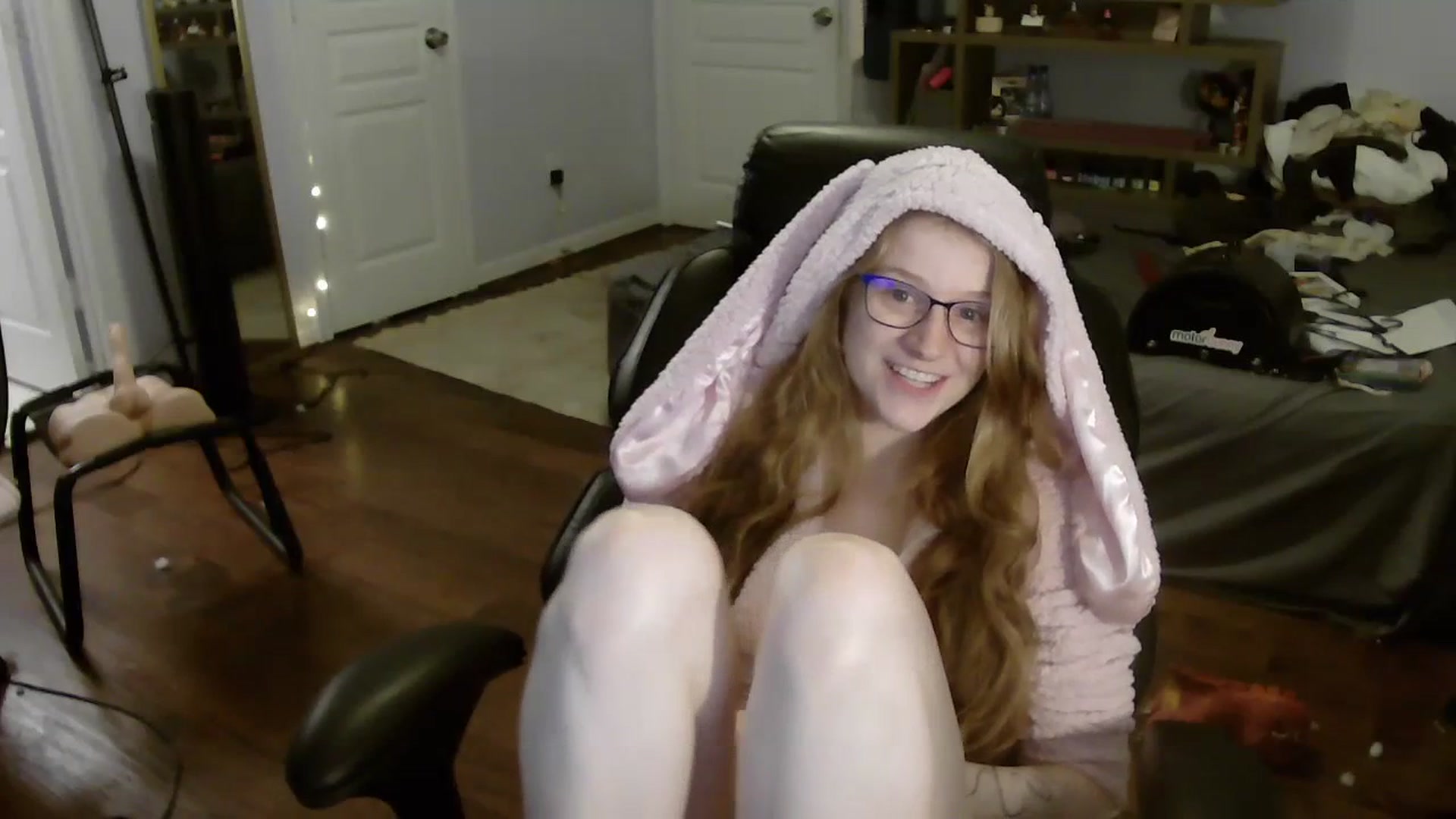 Gallery image thumbnail from Bunnydathug's myfreecams stream on, 07/10/2023, 11:26 image 7 of 20