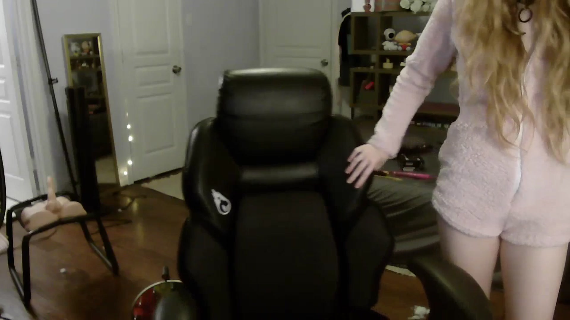 Gallery image thumbnail from Bunnydathug's myfreecams stream on, 07/10/2023, 11:26 image 16 of 20