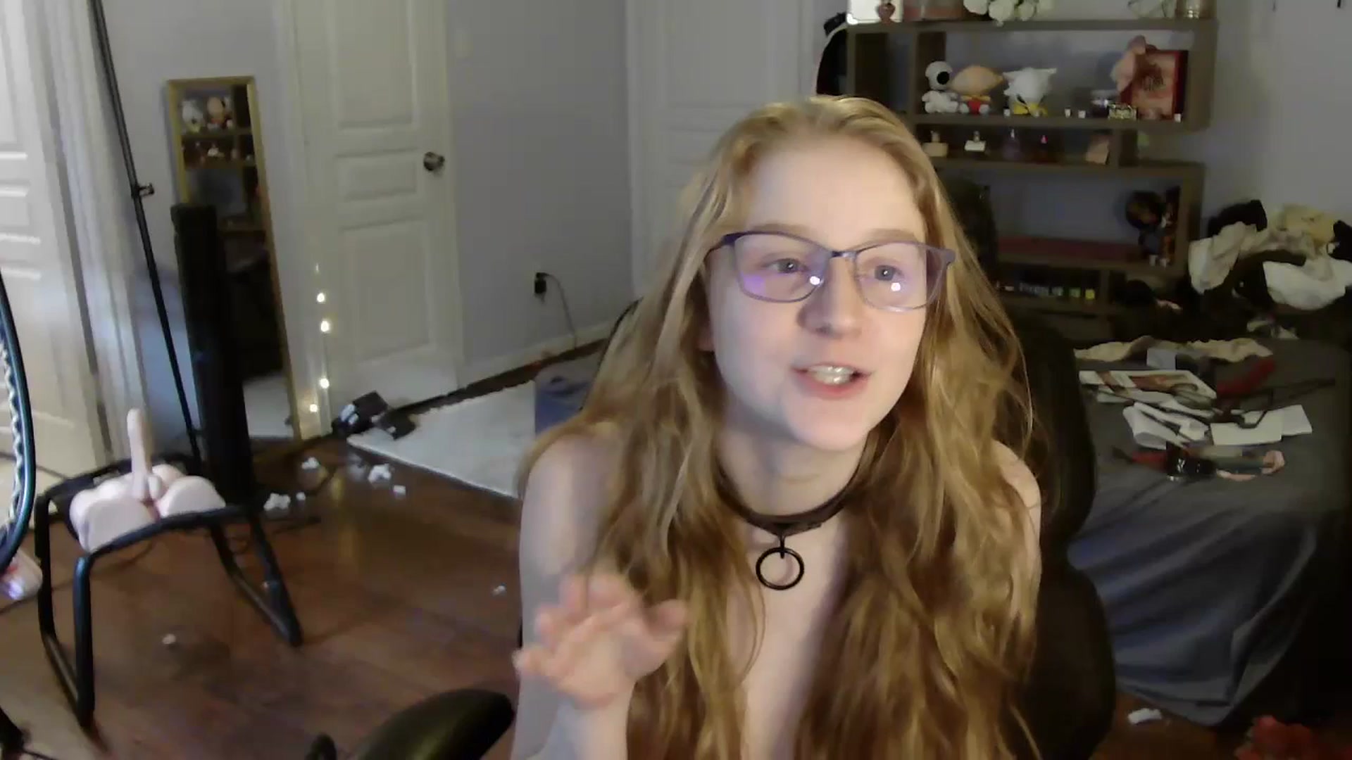Gallery image thumbnail from Bunnydathug's myfreecams stream on, 07/10/2023, 12:52 image 17 of 20
