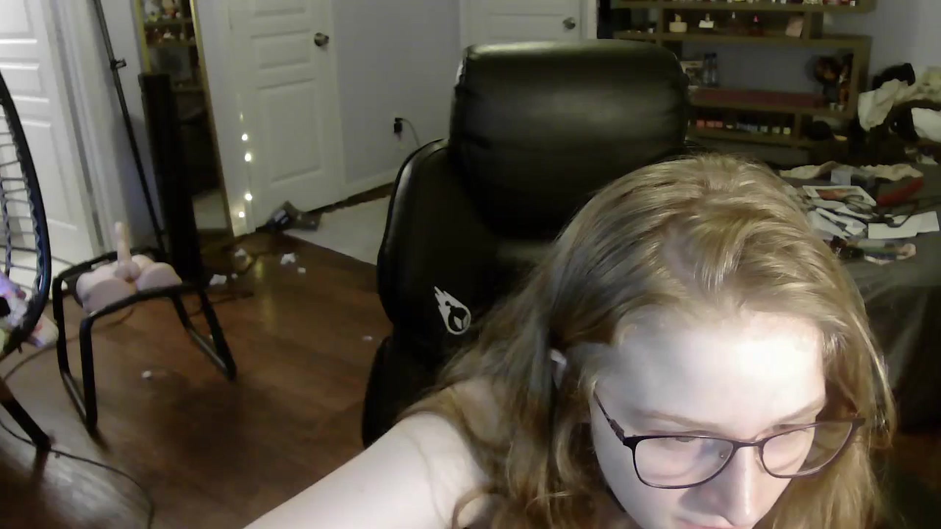Gallery image thumbnail from Bunnydathug's myfreecams stream on, 07/10/2023, 12:52 image 6 of 20