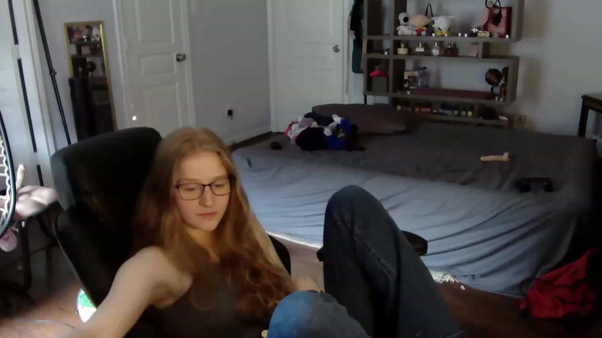 Gallery image thumbnail from Bunnydathug's myfreecams stream on, 07/12/2023, 17:11 image 12 of 20