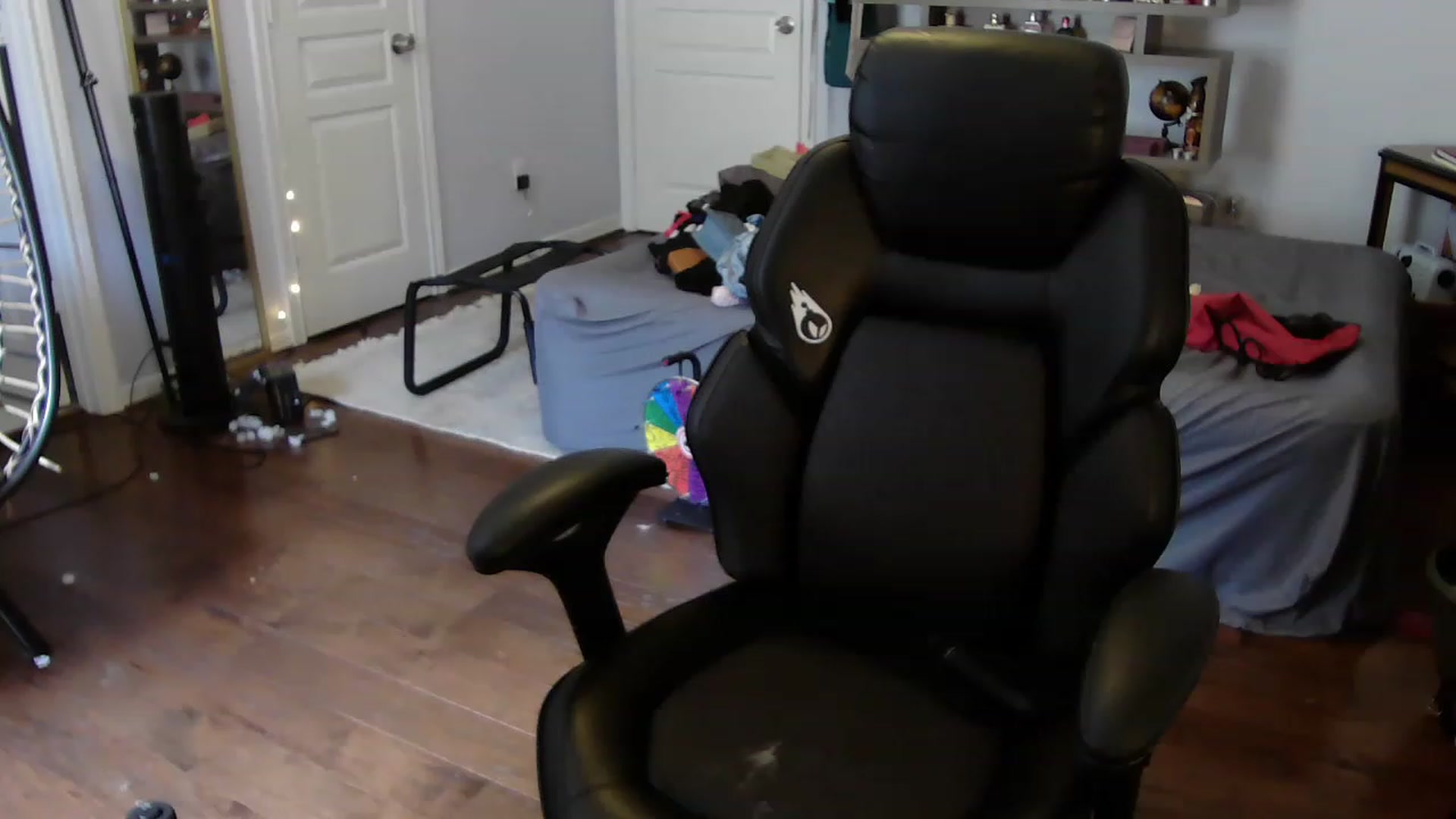 Gallery image thumbnail from Bunnydathug's myfreecams stream on, 07/13/2023, 19:25 image 4 of 20
